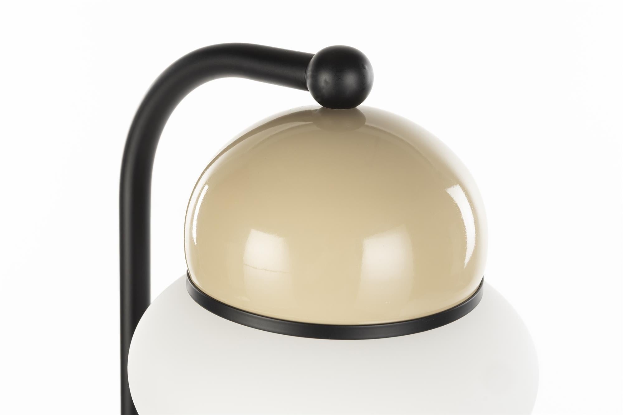 Podlahová lampa BUMBLE béžová s čiernym povrchom