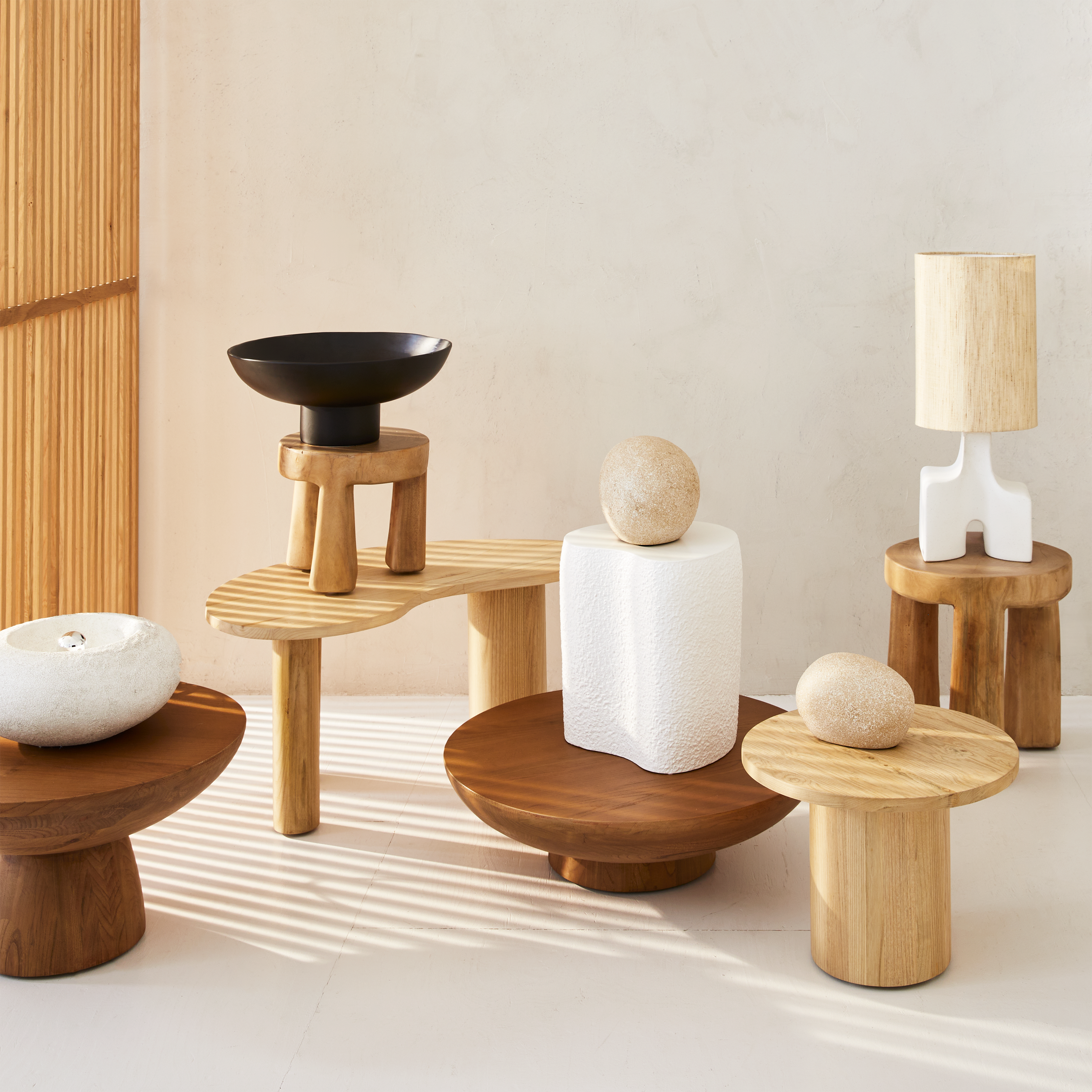 Donna mahogany wood stool