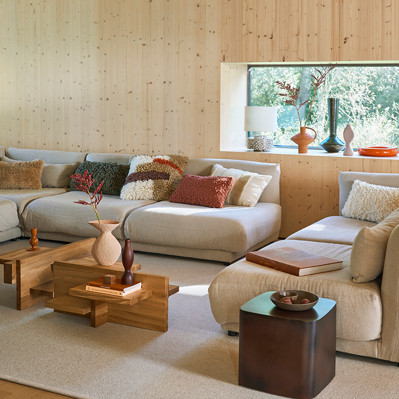 Bočný stolík EVAN tmavohnedý