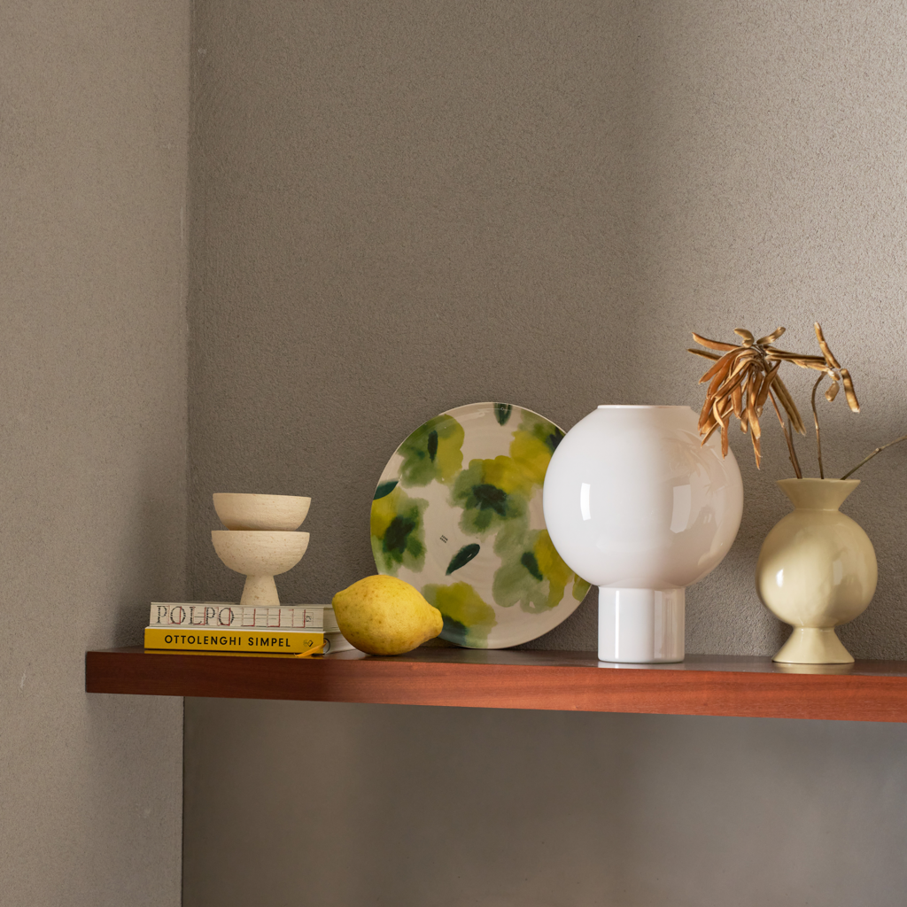 Sklenený váza VAN krémová