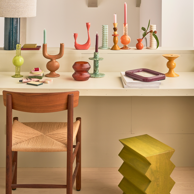 Bočný stolík SEBA zelené mango drevo