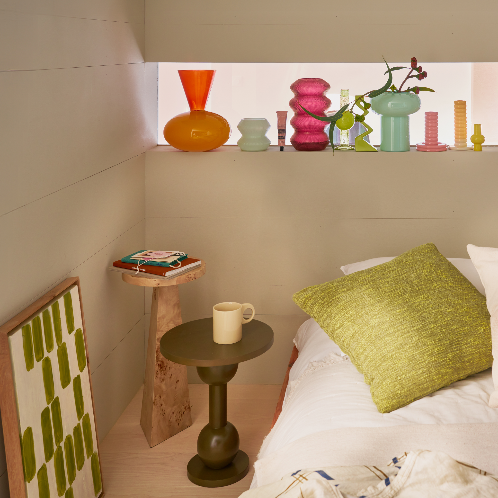 Bočný stolík RAMO z mangového dreva