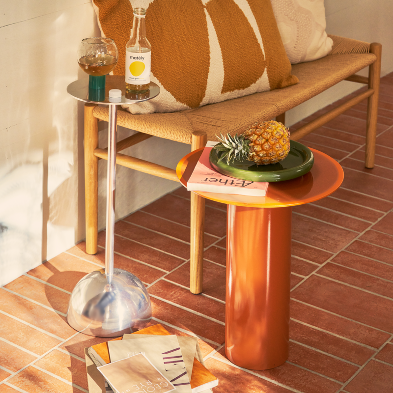 Bočný stolík TIRO tehlovo červený