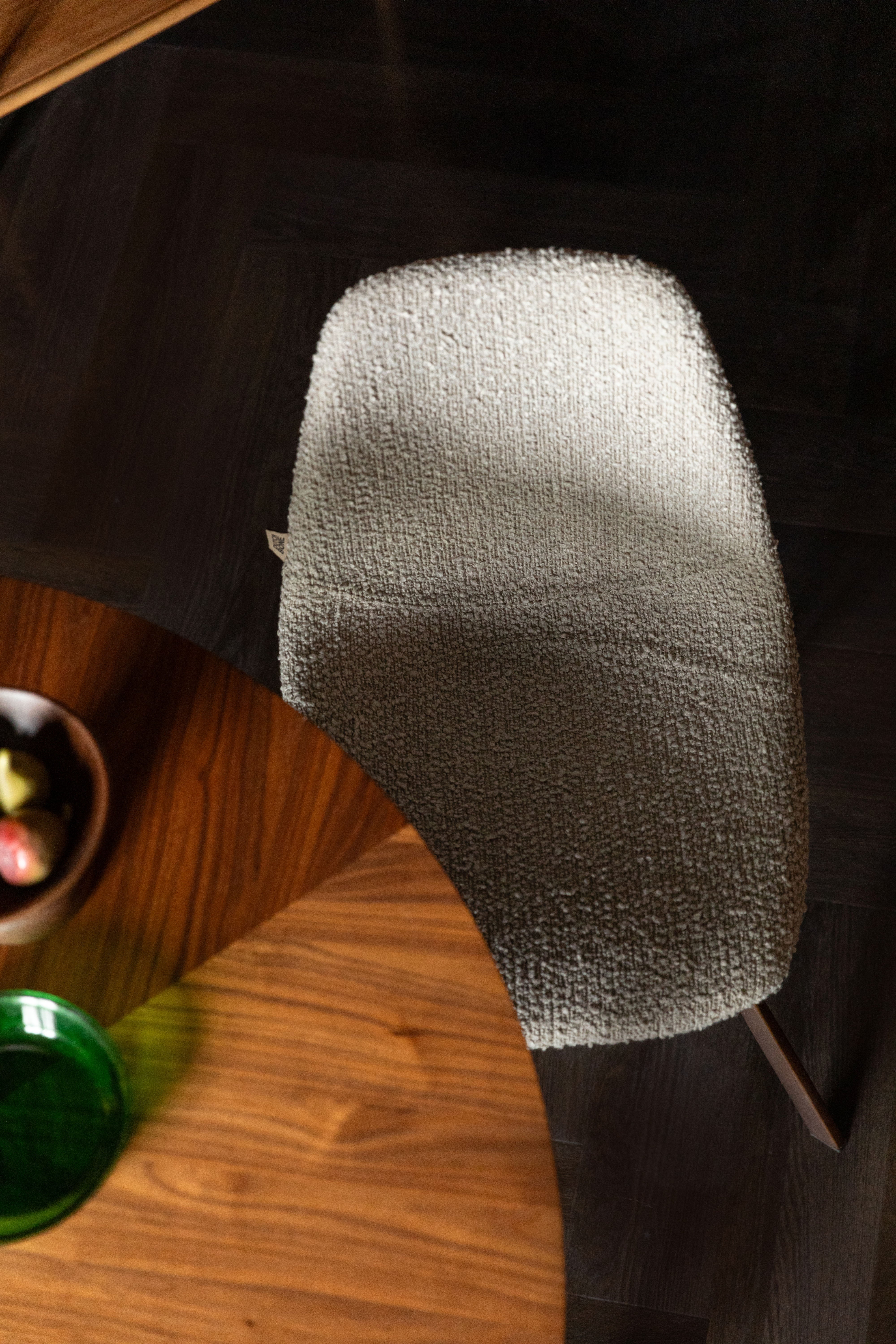 FRANKY chair in gray-beige with a brown base