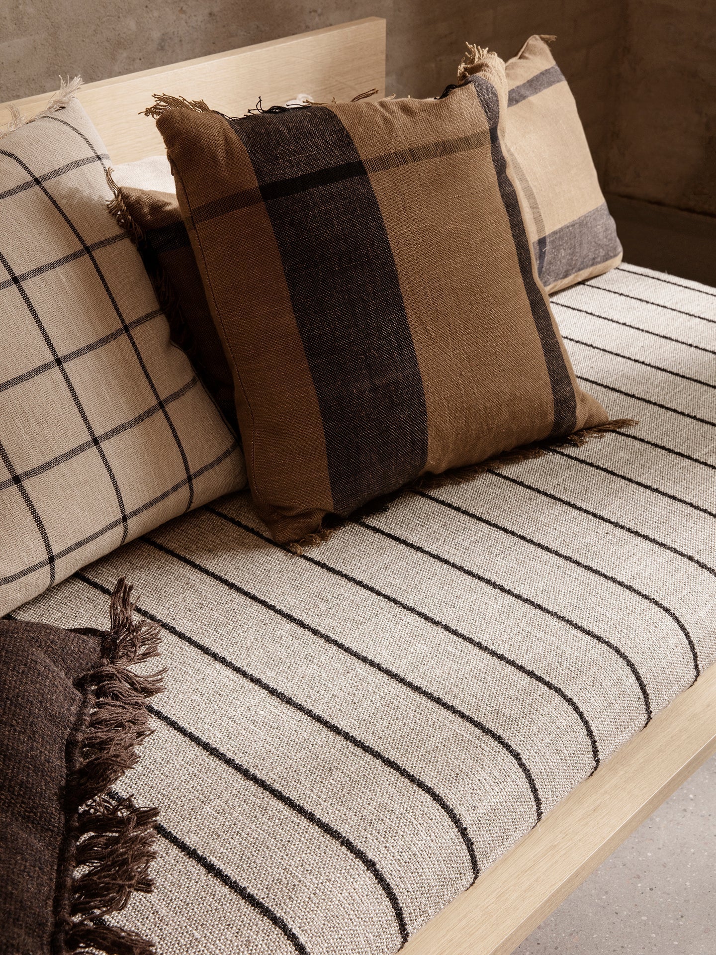 Sofa KONA z dubového dreva