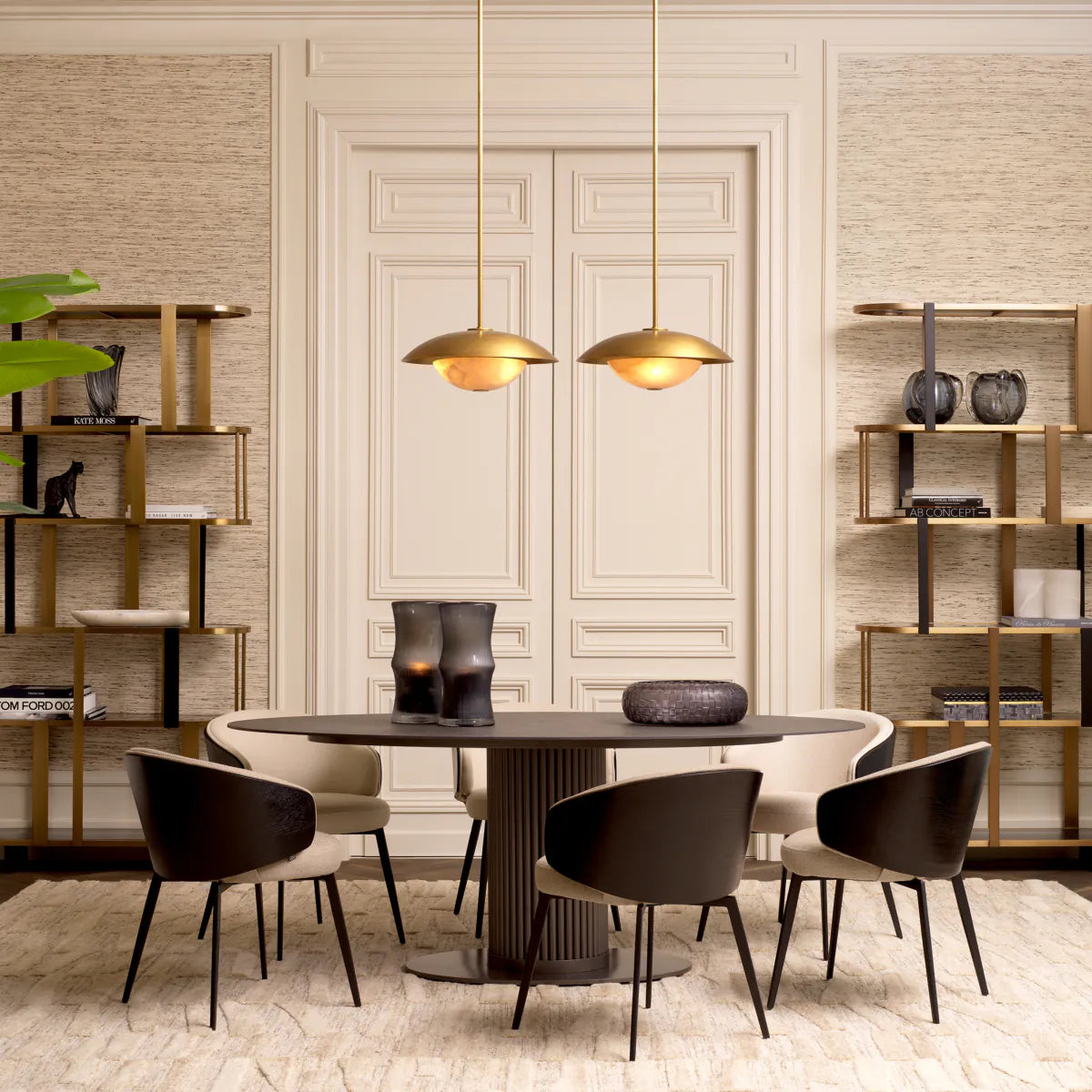 Stolička CAMEROTA piesková s čiernym podstavcom