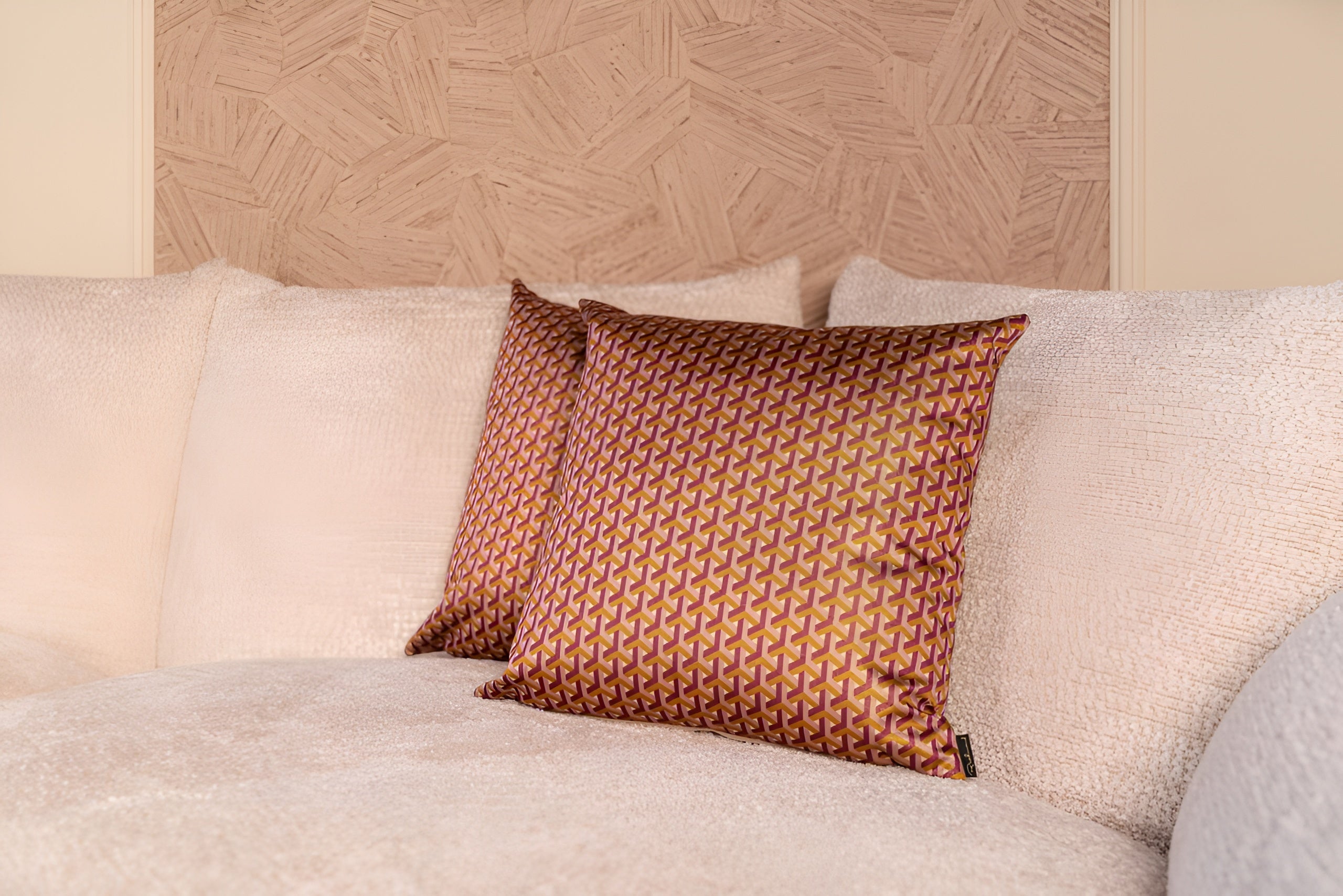 PHYLLISIA Pillow brown