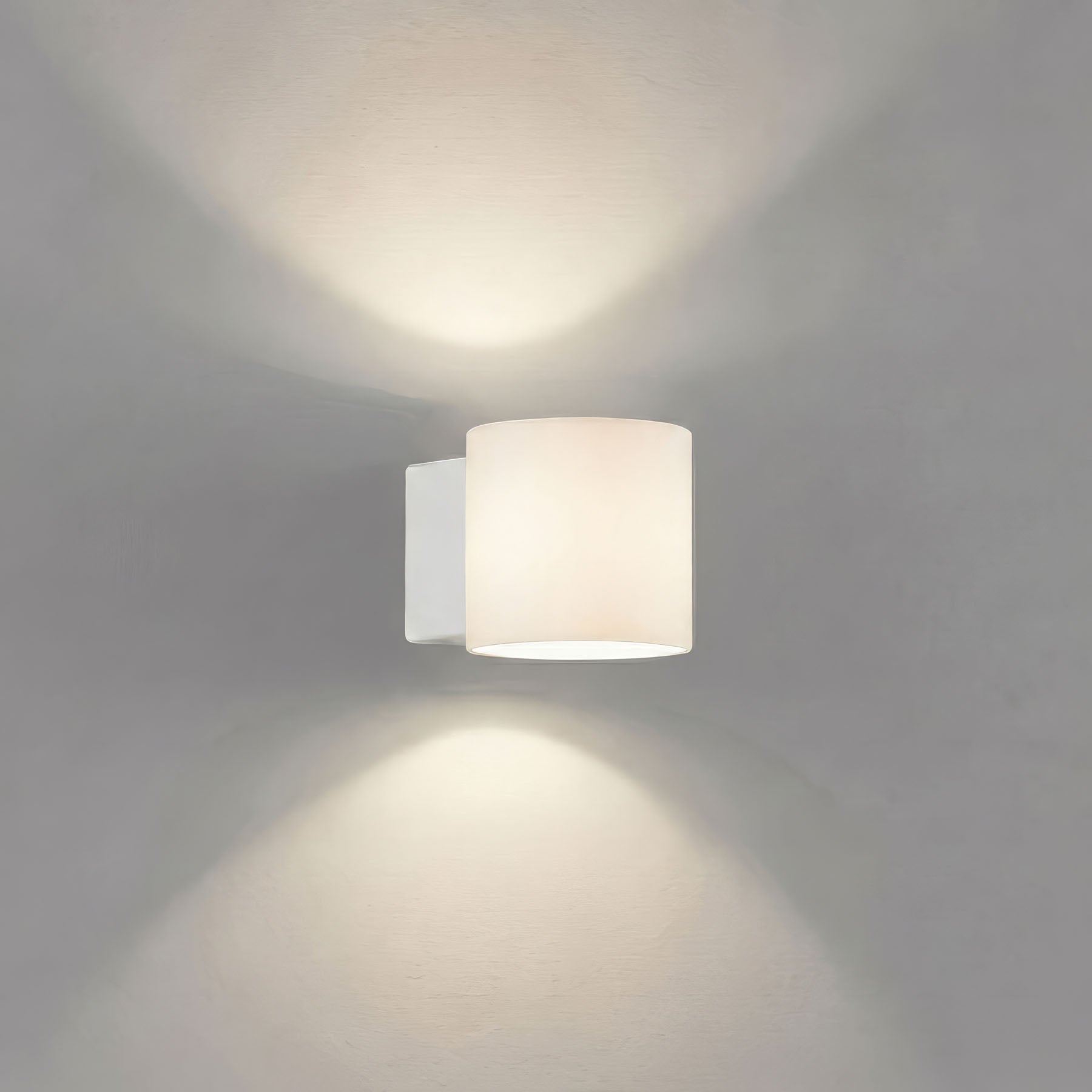 Biela nástenná lampa TUBE