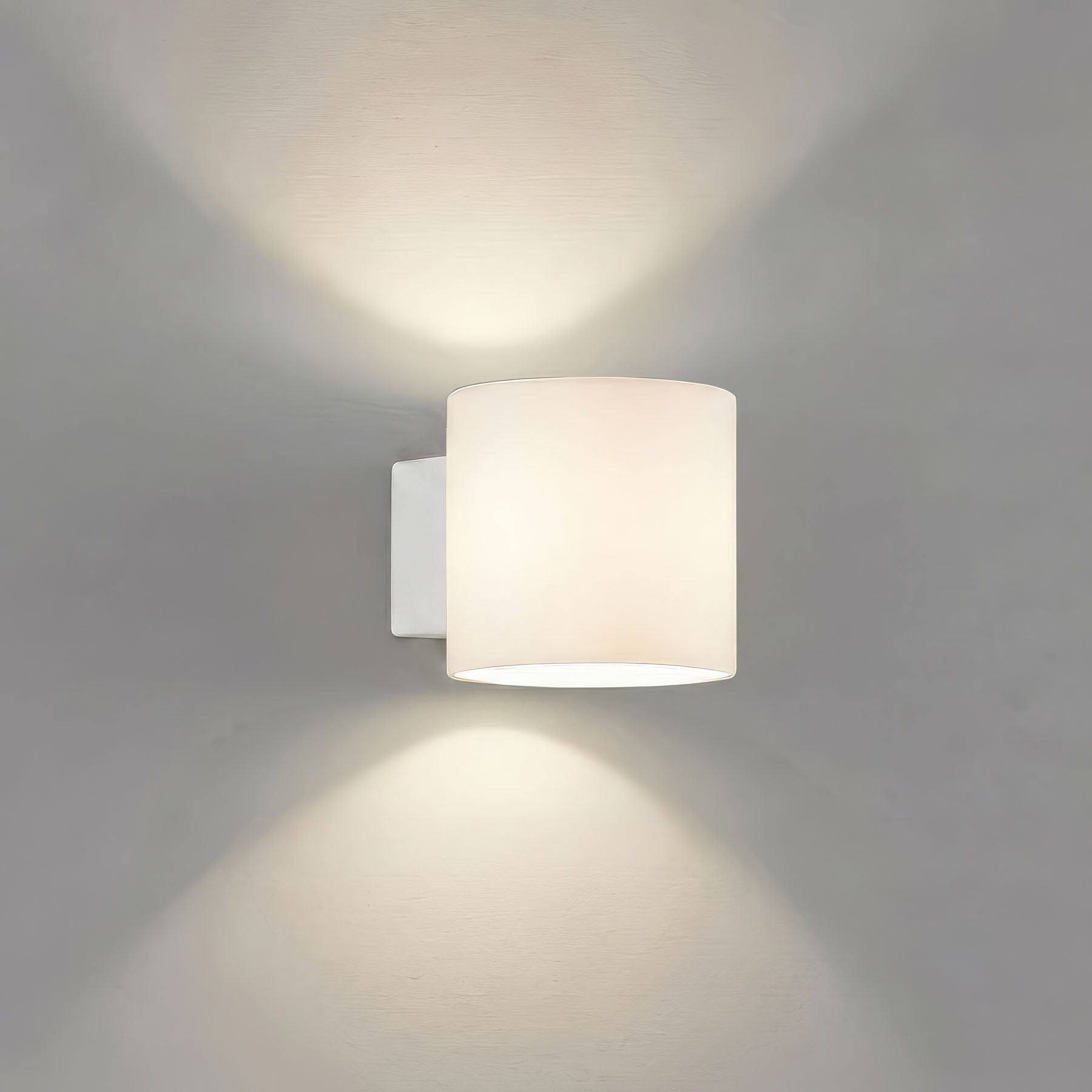 Biela nástenná lampa TUBE
