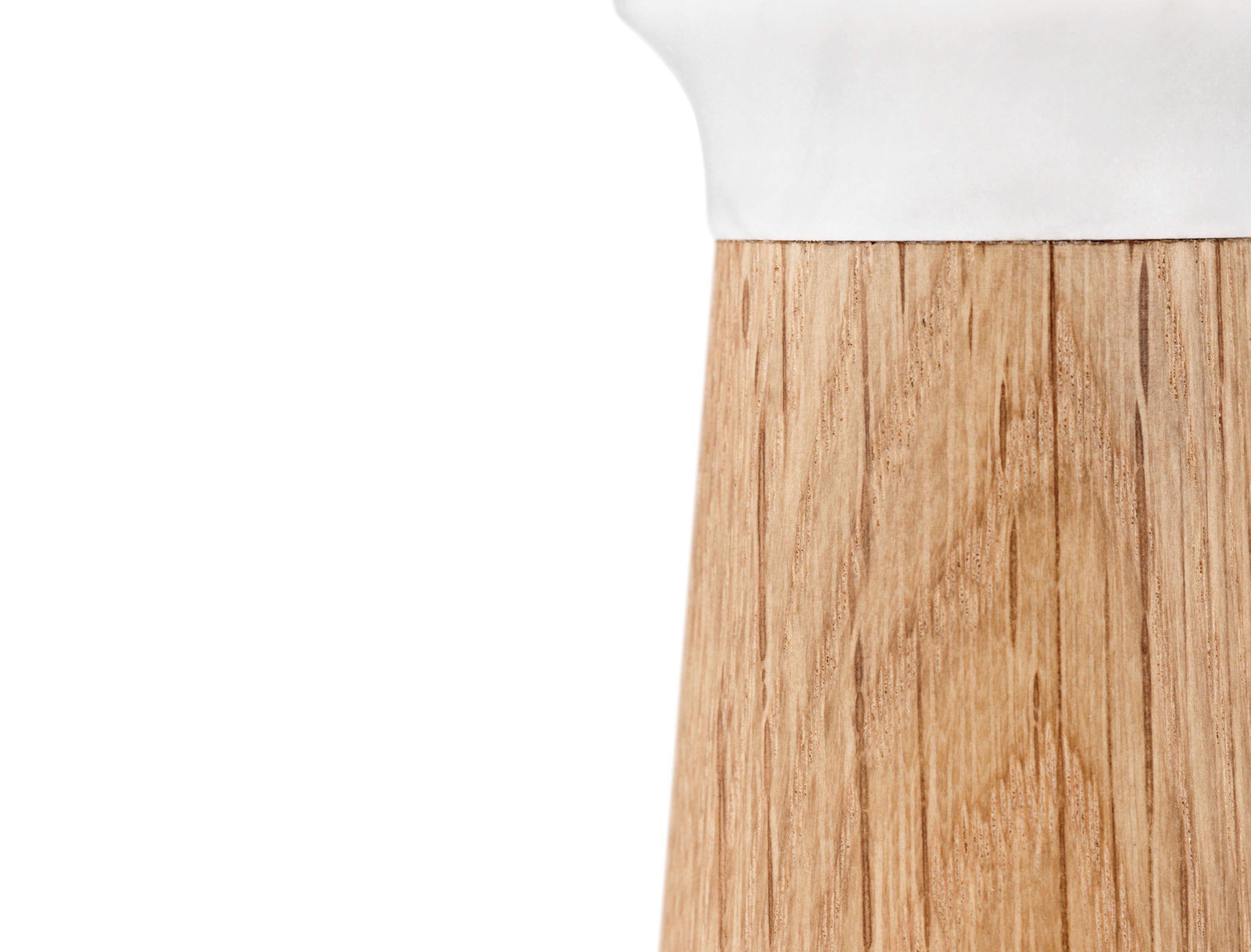 Mlynček na soľ CRAFT z dubového dreva s bielym mramorom