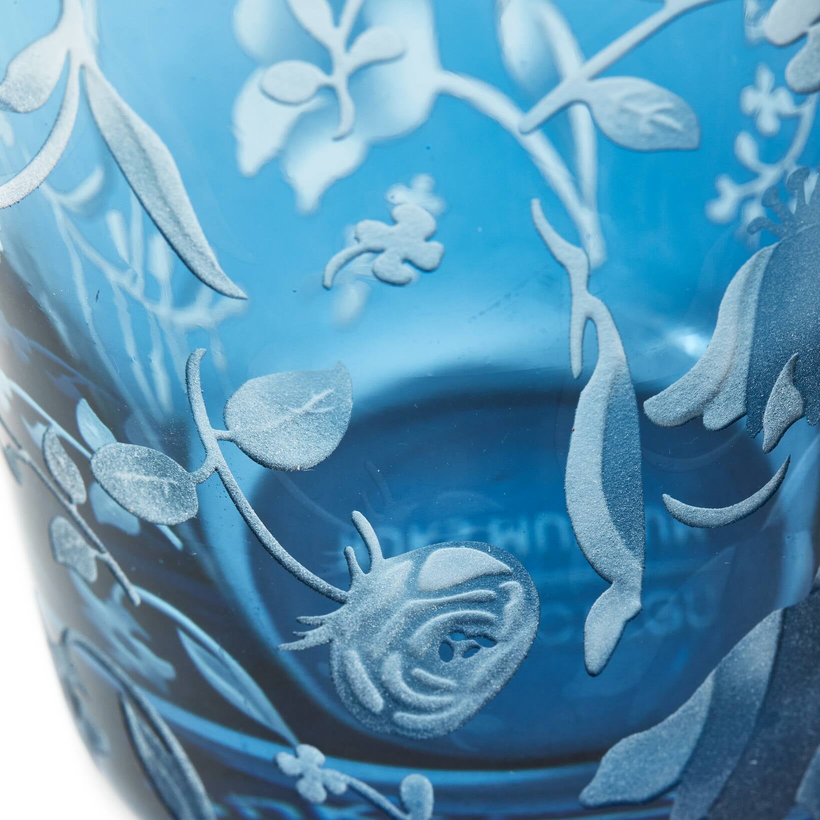 Súprava pohárov ROZPTÝLENÉ KVETY modrá s pieskovaným vzorom