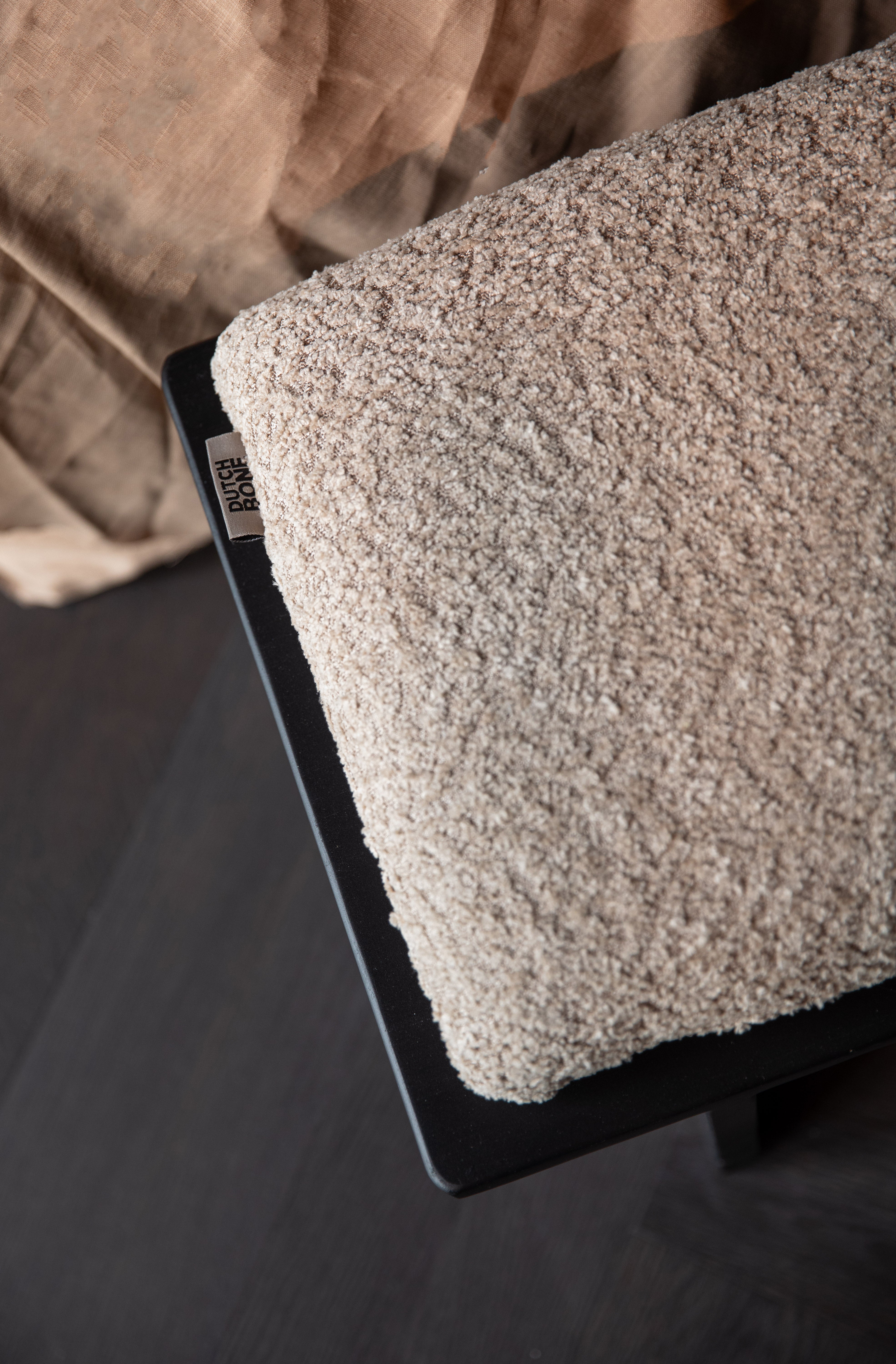 SHIHO bench broken white with wooden base