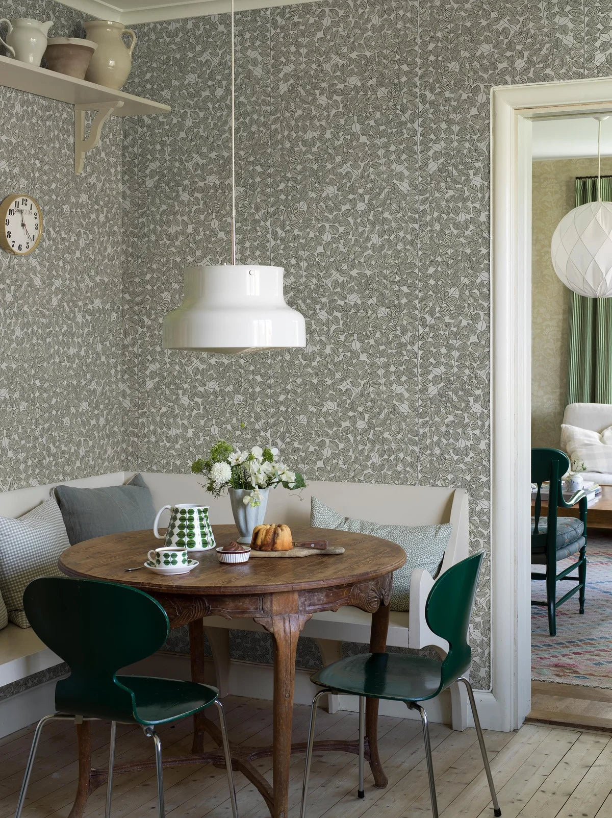 Tapeta s rastlinným vzorom listov ROMANS zelená