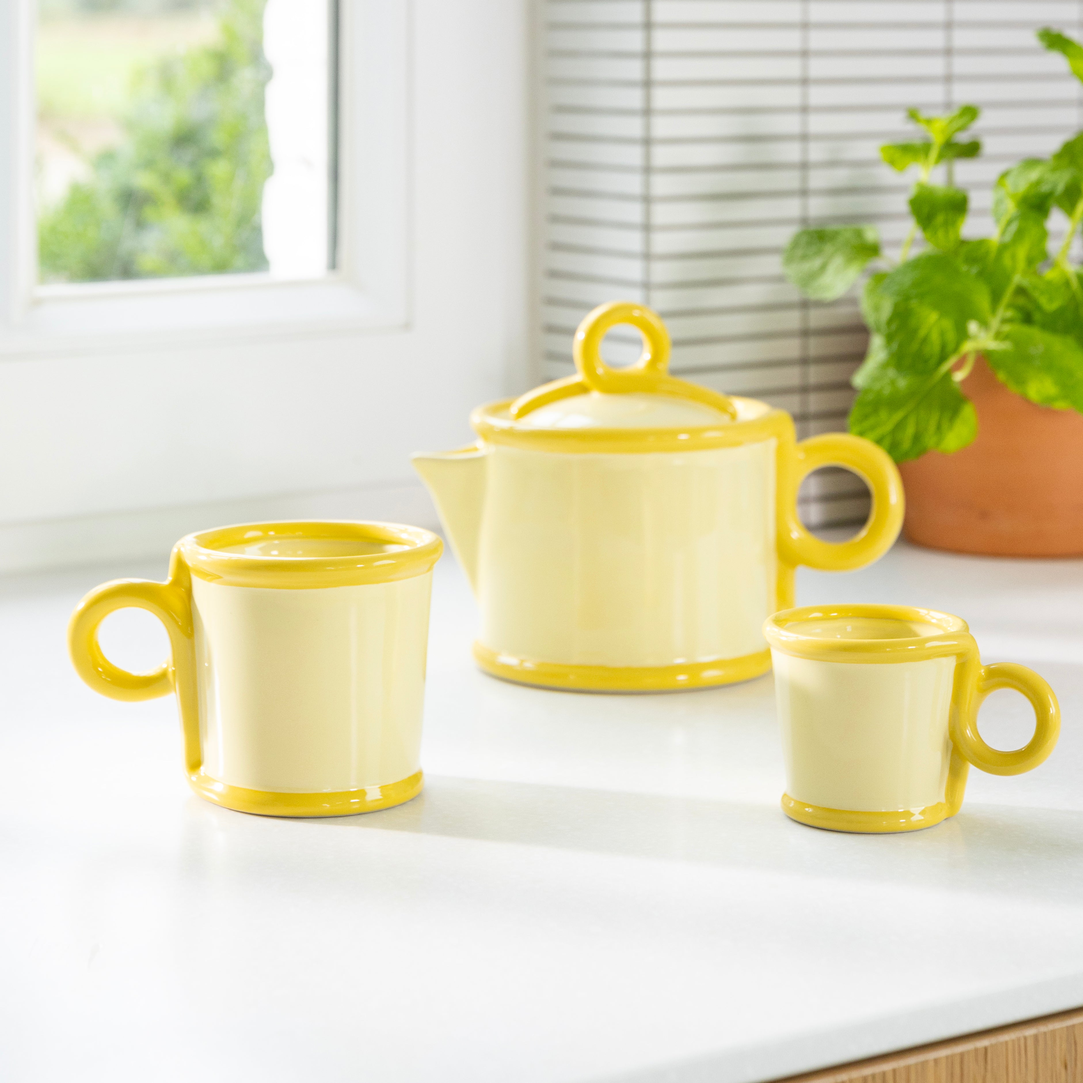 Yellow LOOP Teapot