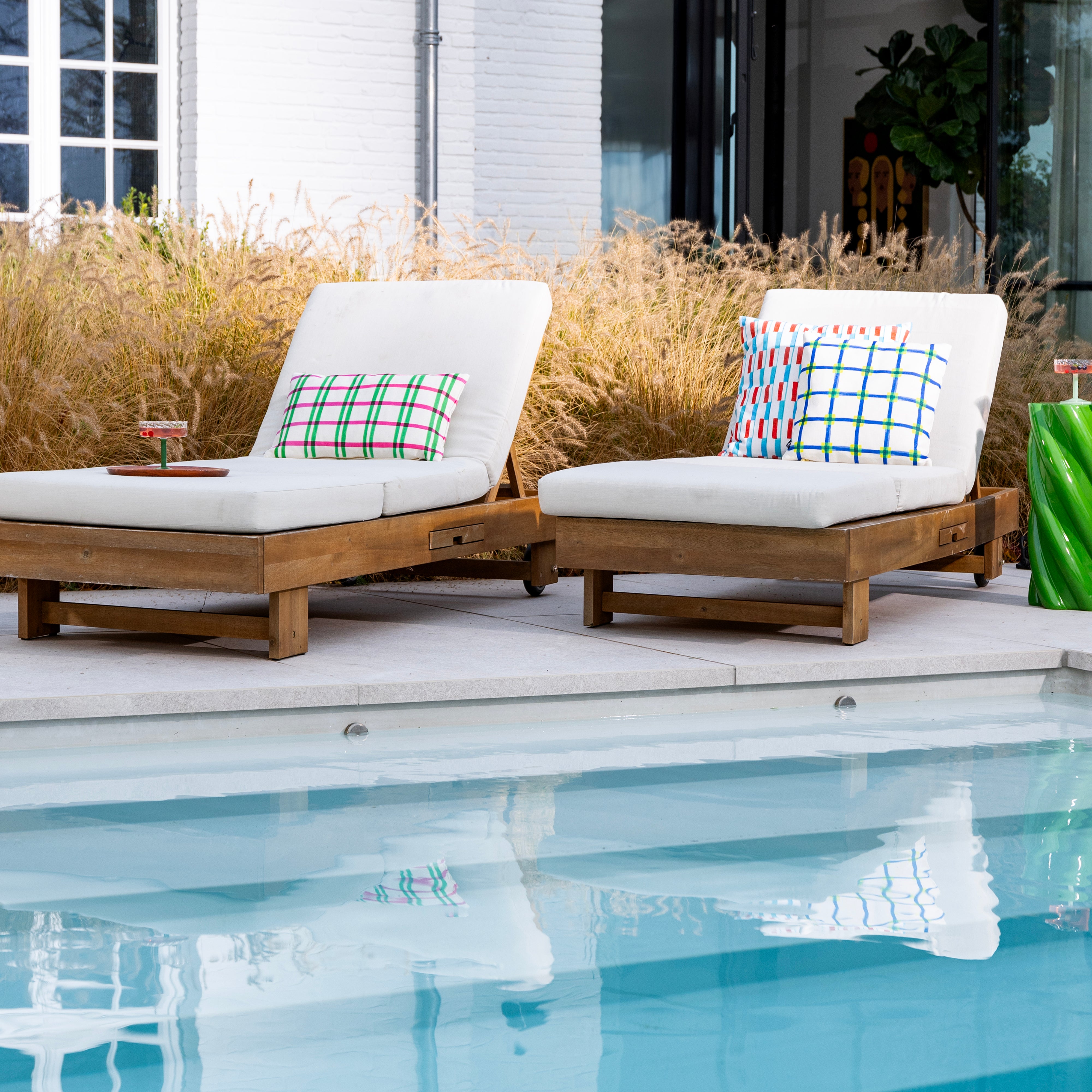 Povlak na vankúš CLASH biely s modrou a žltou