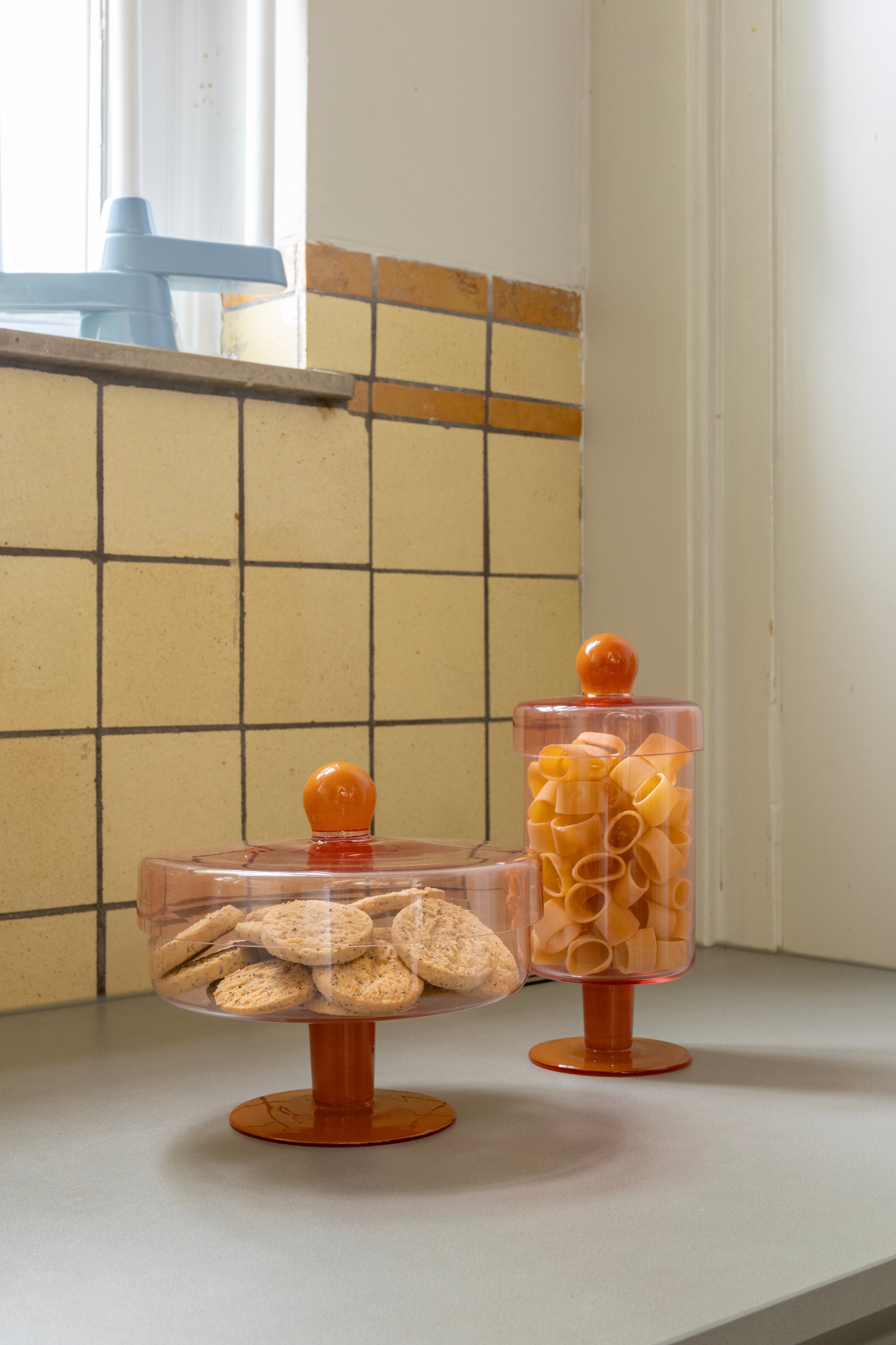 DUO pink pot with lid in orange