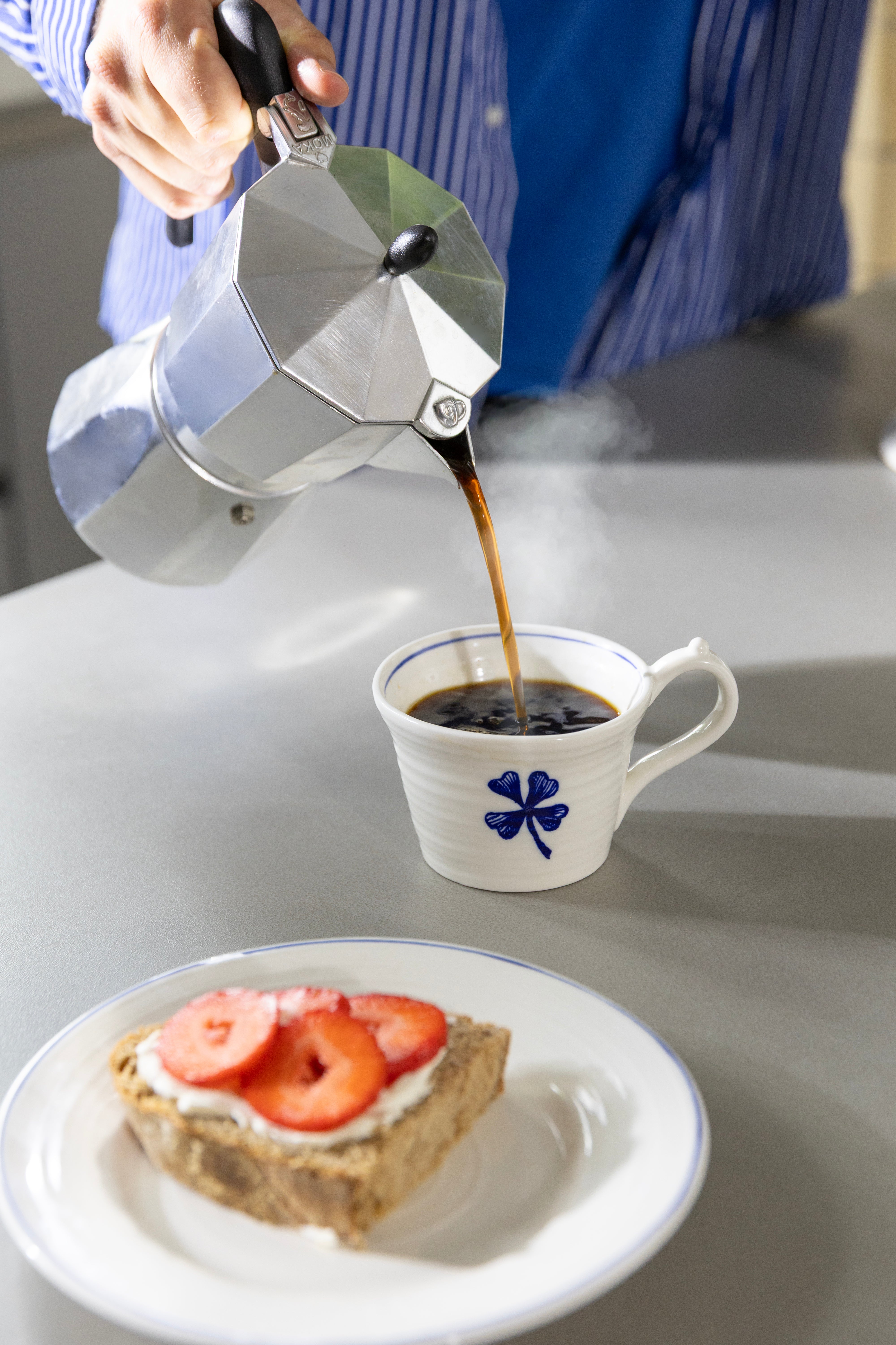 Sada šálok ANOUK CLOVER biela s modrou