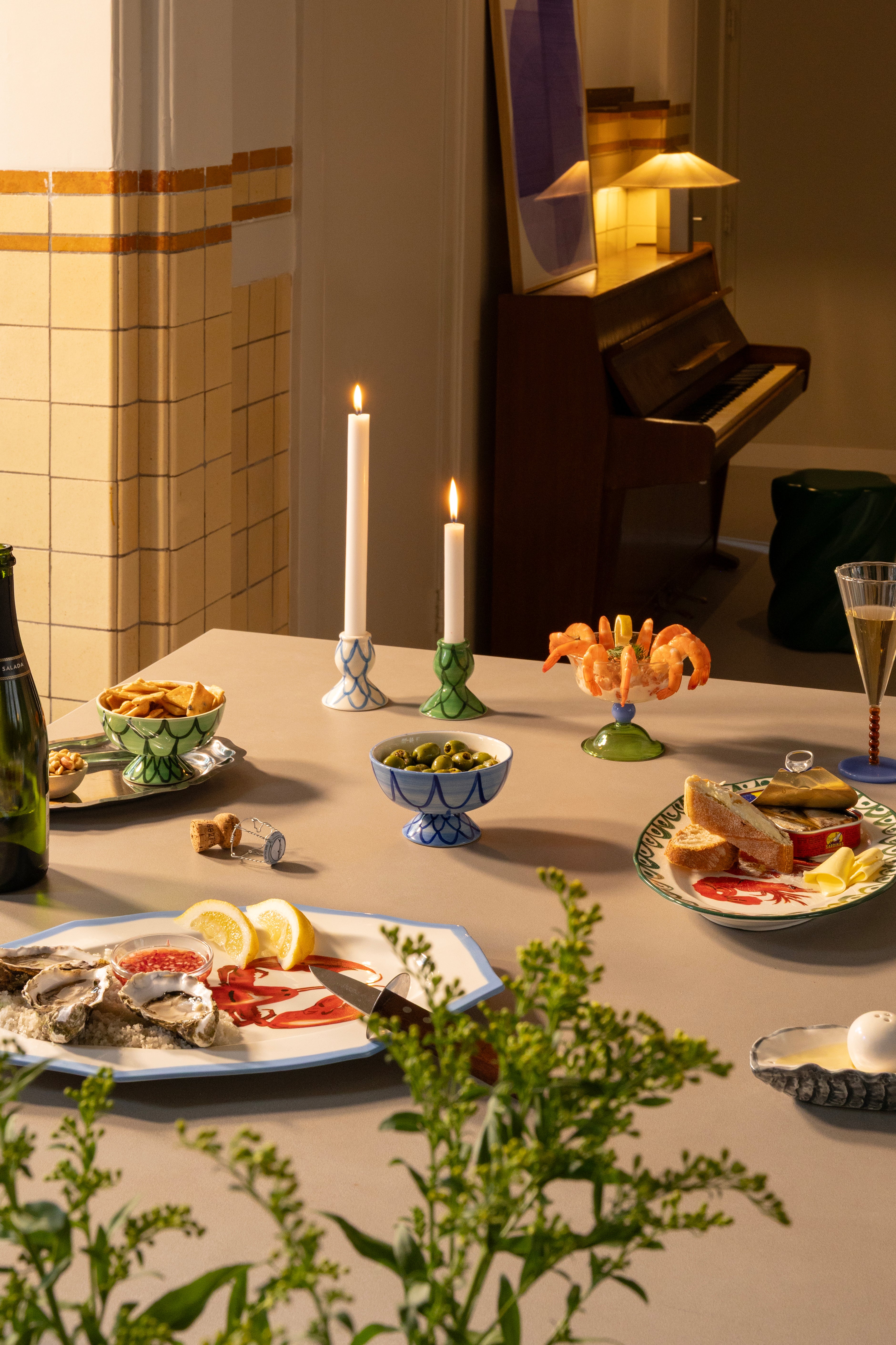 Soľnička a korenička OYSTER šedá so žltou a bielou