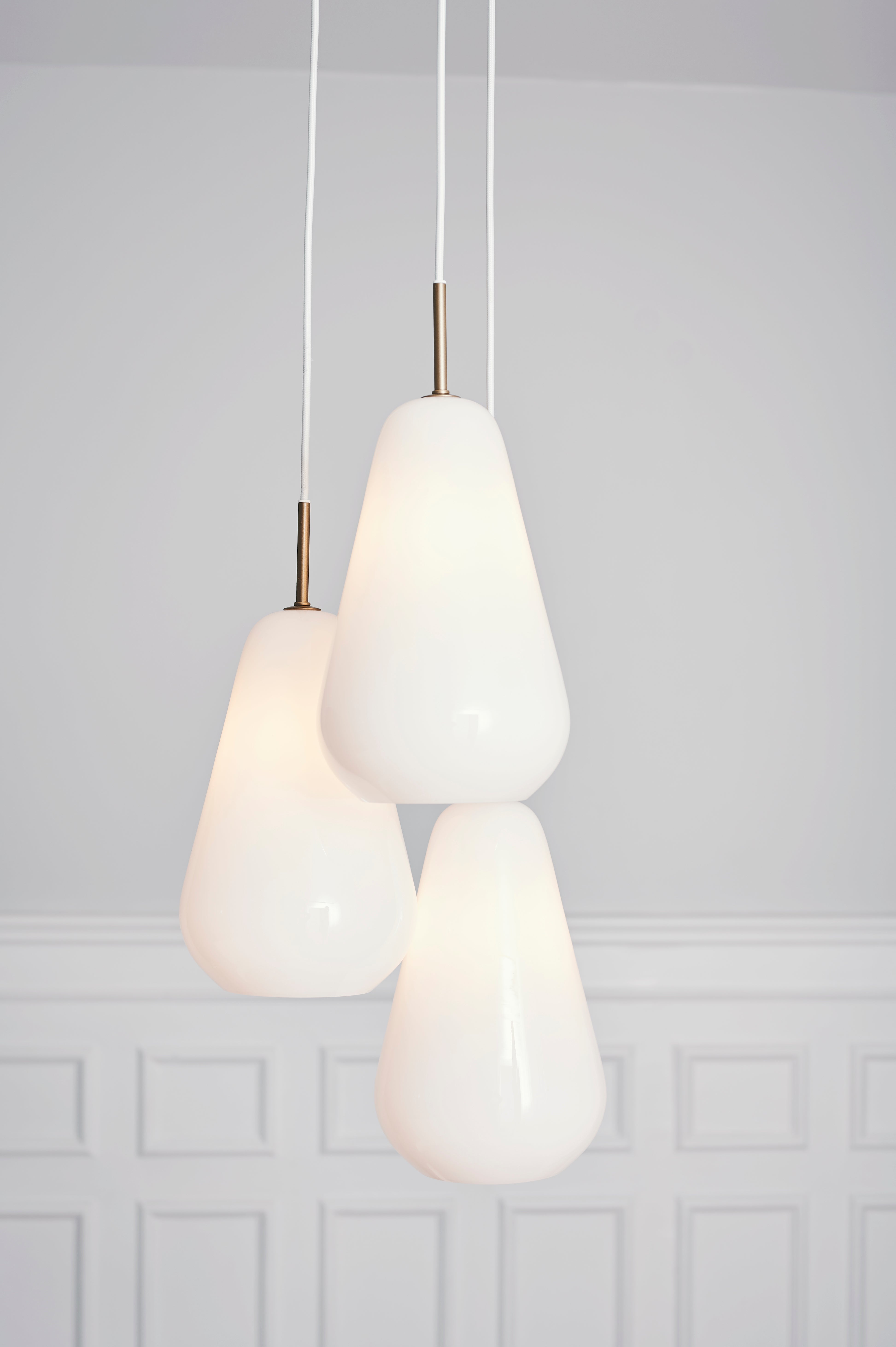 ANOLI 3 Pendant Lamp in Gold with Opal Glass