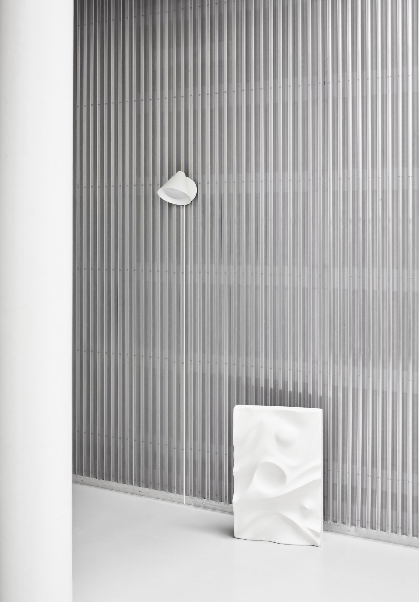 Nástenná lampa KEGLEN biela