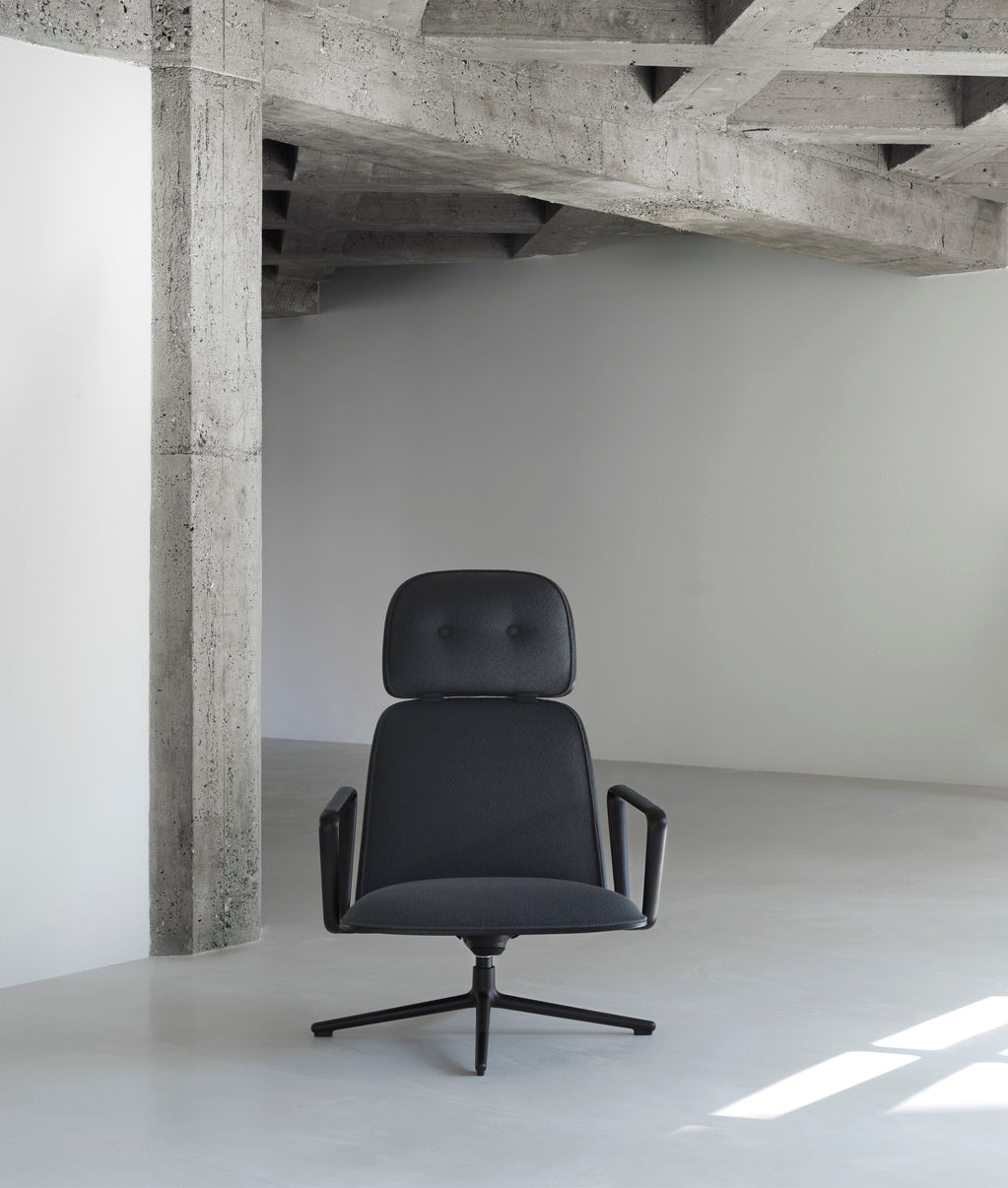 Fotel obrotowy PAD HIGH czarny fornir jesionowy z czarną podstawą