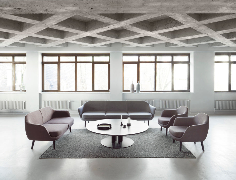 Round coffee table Scala white marble top with a black base