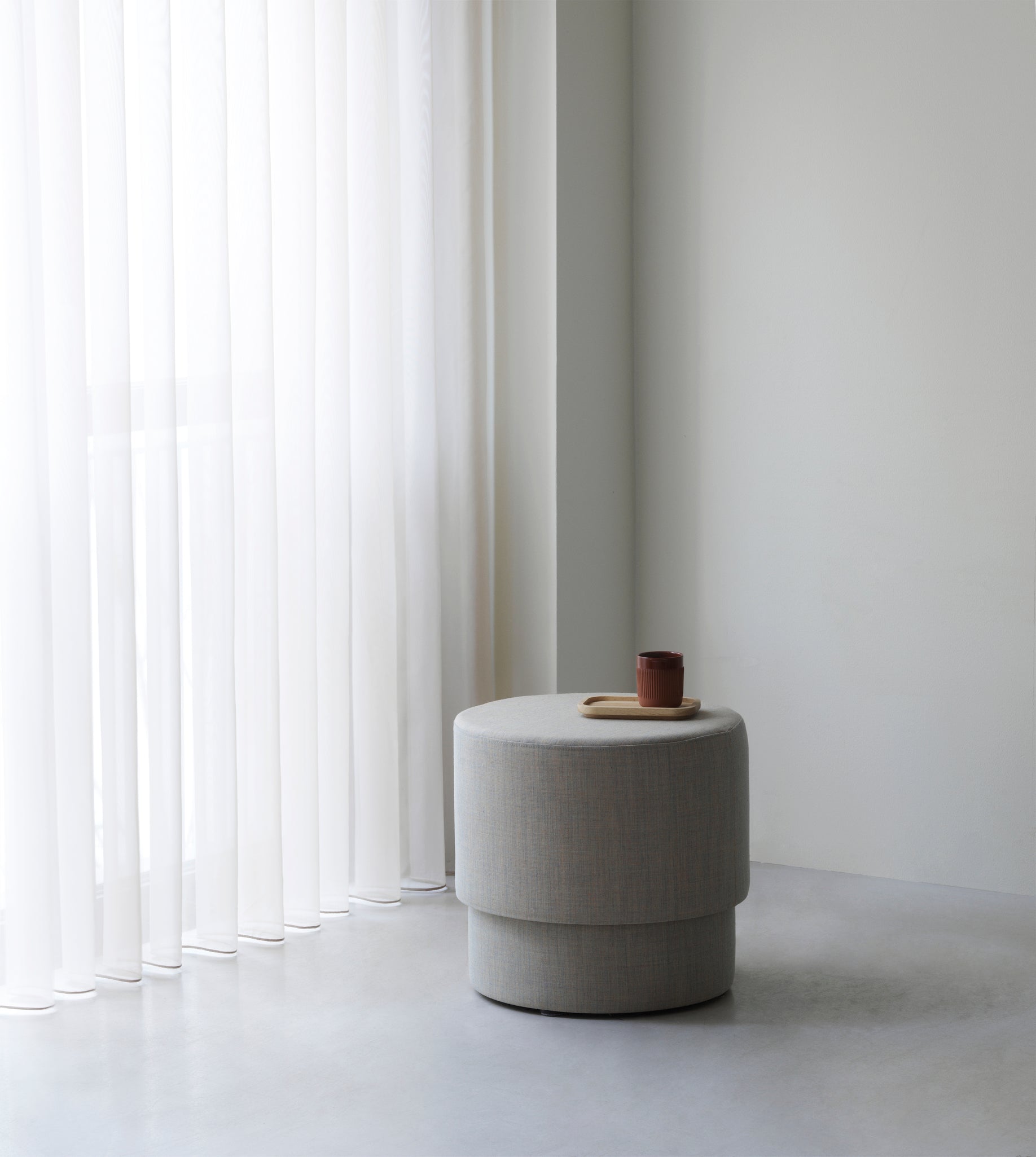 Upholstered pouf
