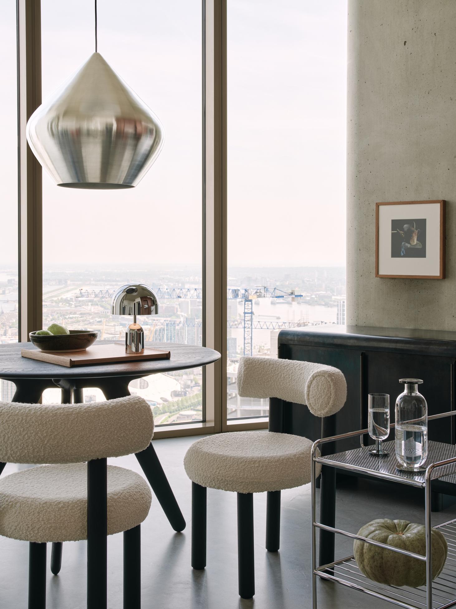 Závesná lampa UNBEATEN STOUT strieborná