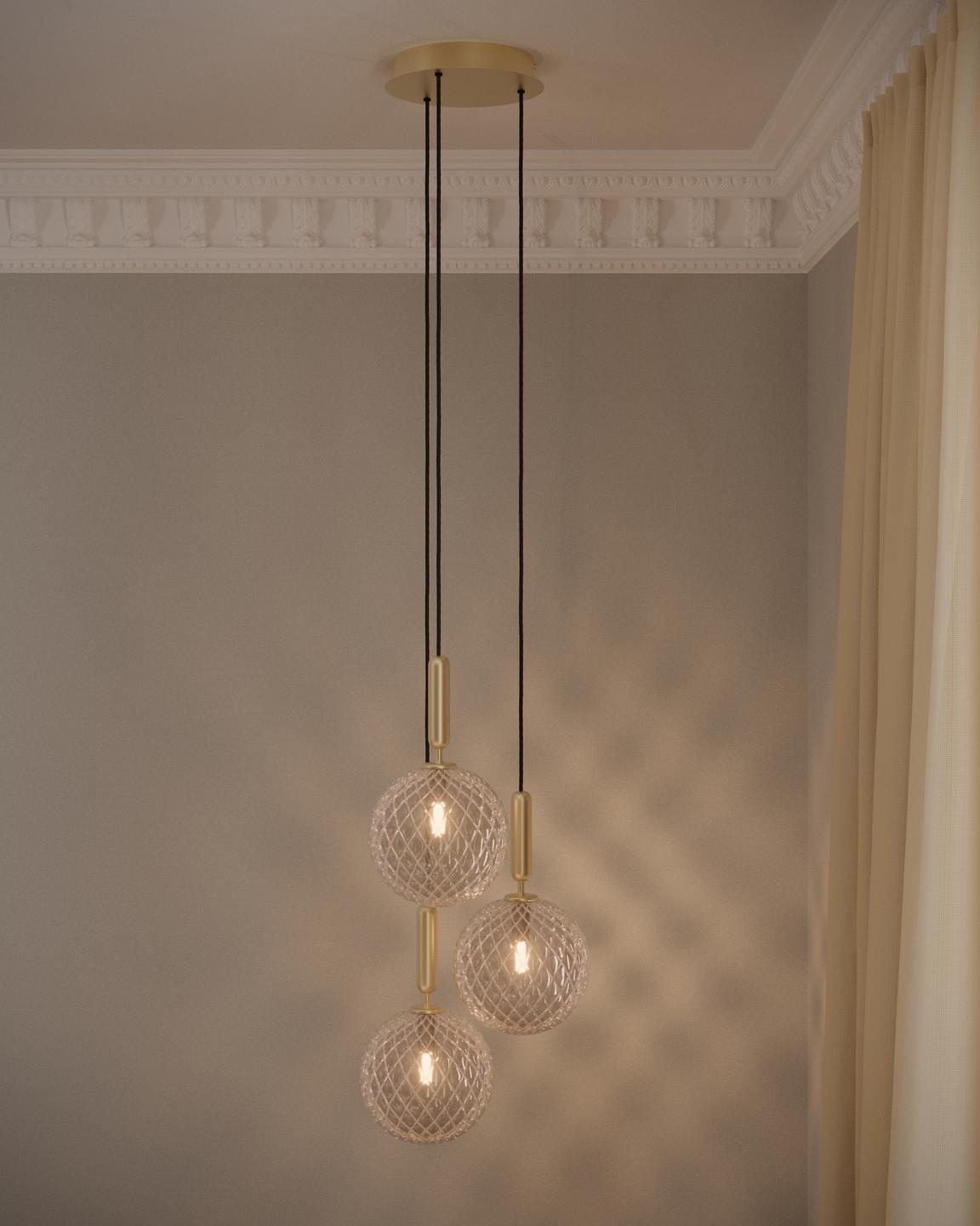 Závesná lampa MIIRA 3 mosadzná s priehľadným sklom