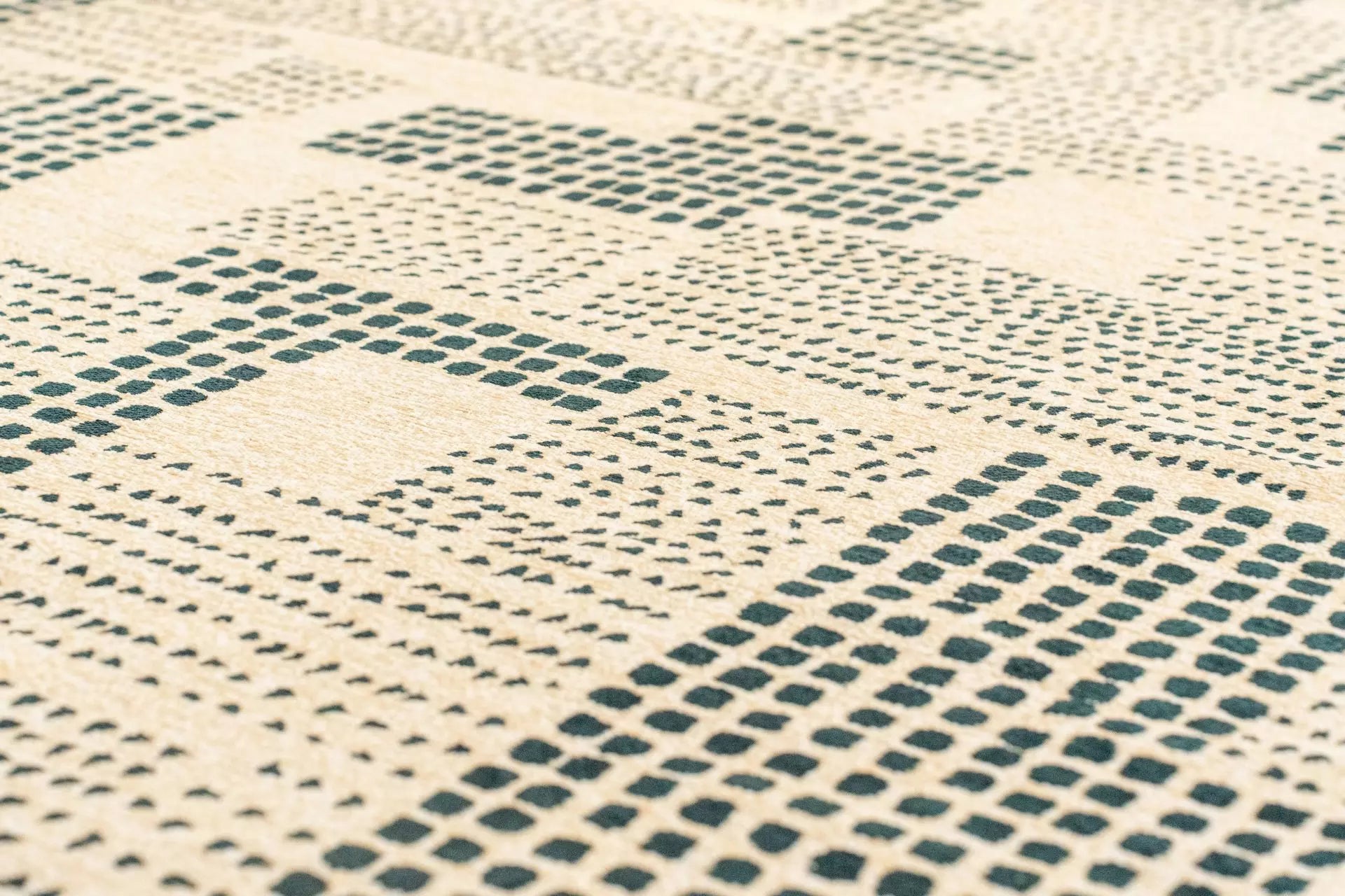 Beige ZEN rug with green