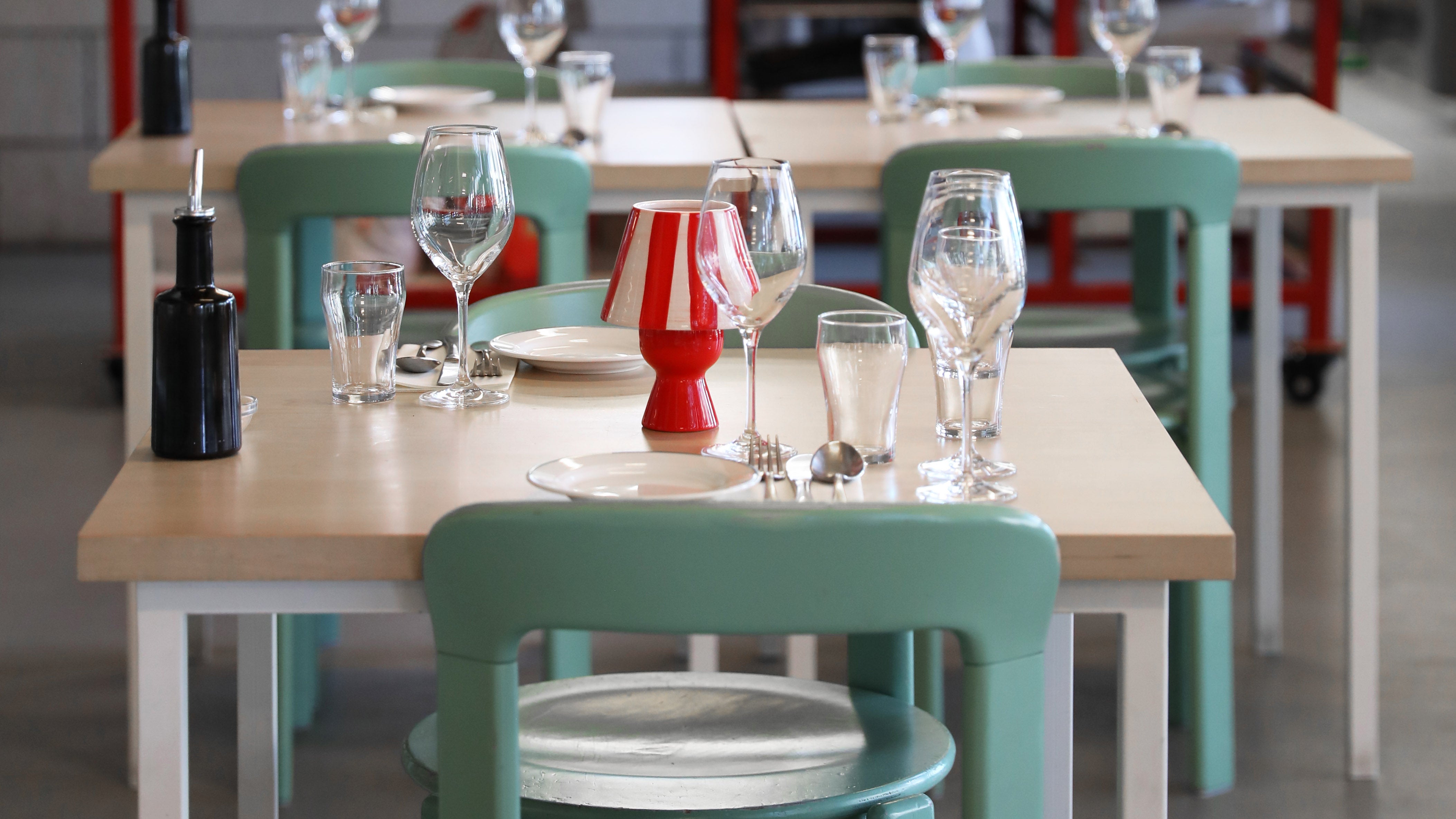 Sviečnik na tealight CANTINE červený s bielym