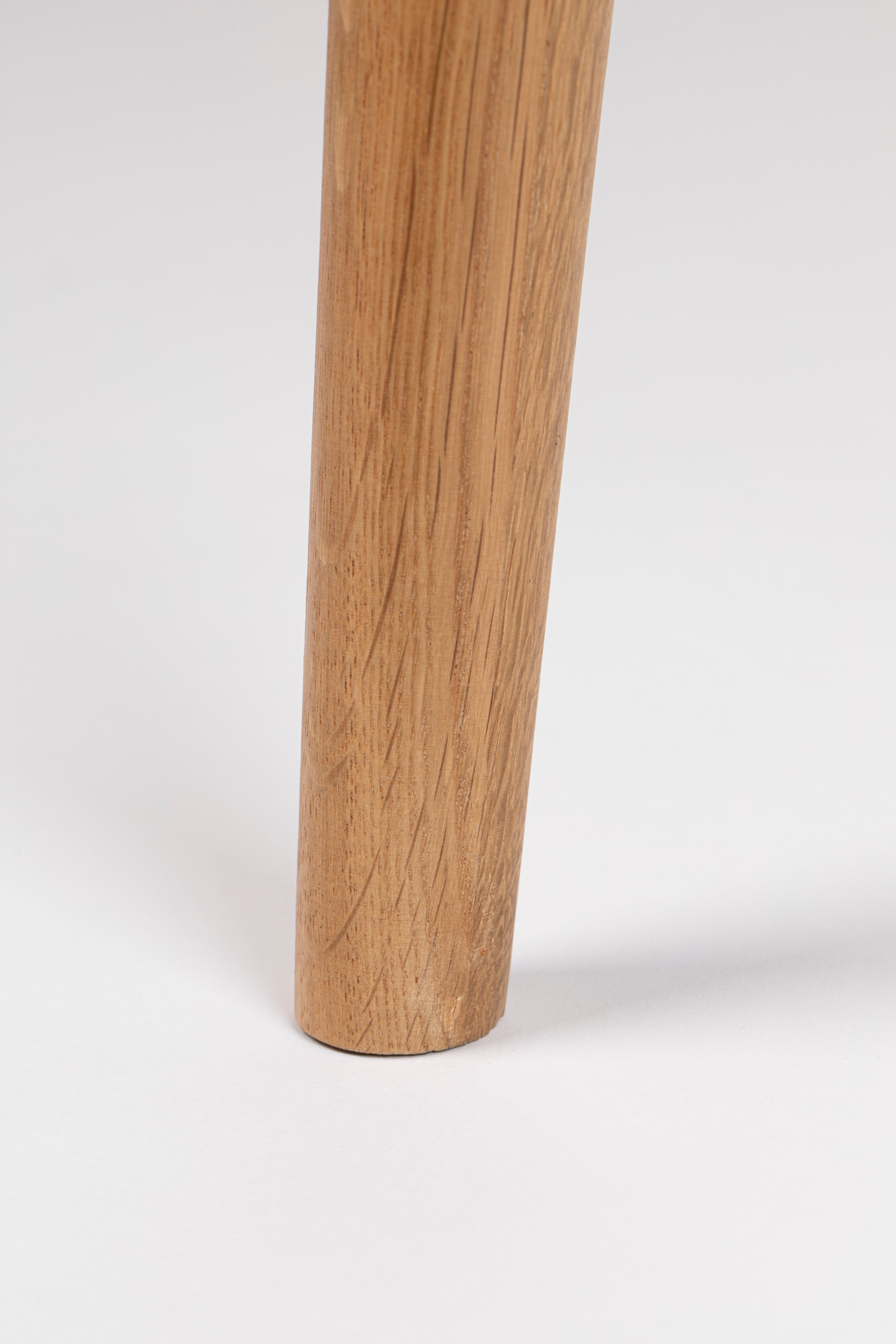 Fabio Round Table Oak Veneer