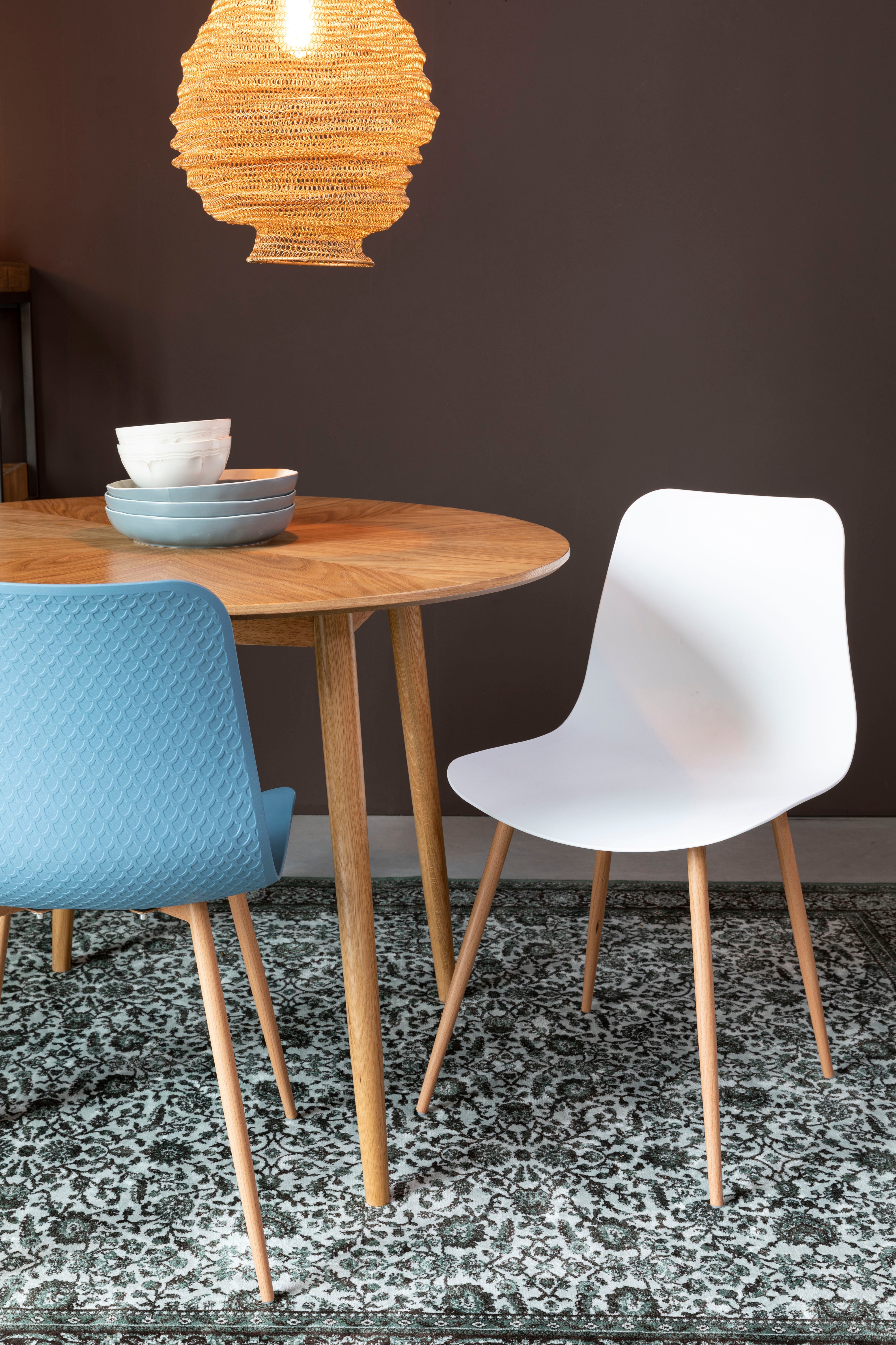 Fabio Round Table Oak Veneer