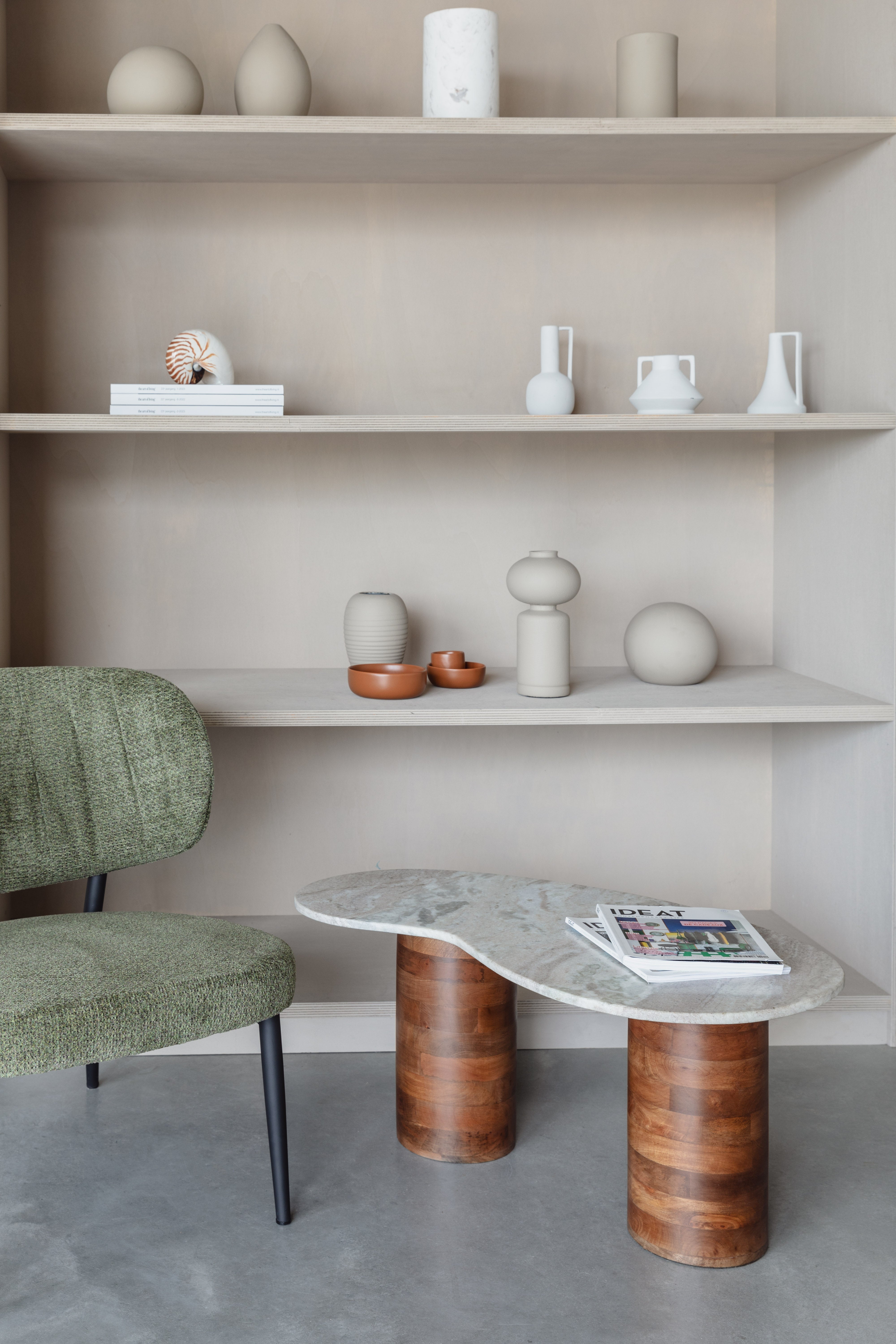 Kávový stolík PELI mramor s mangovým drevom