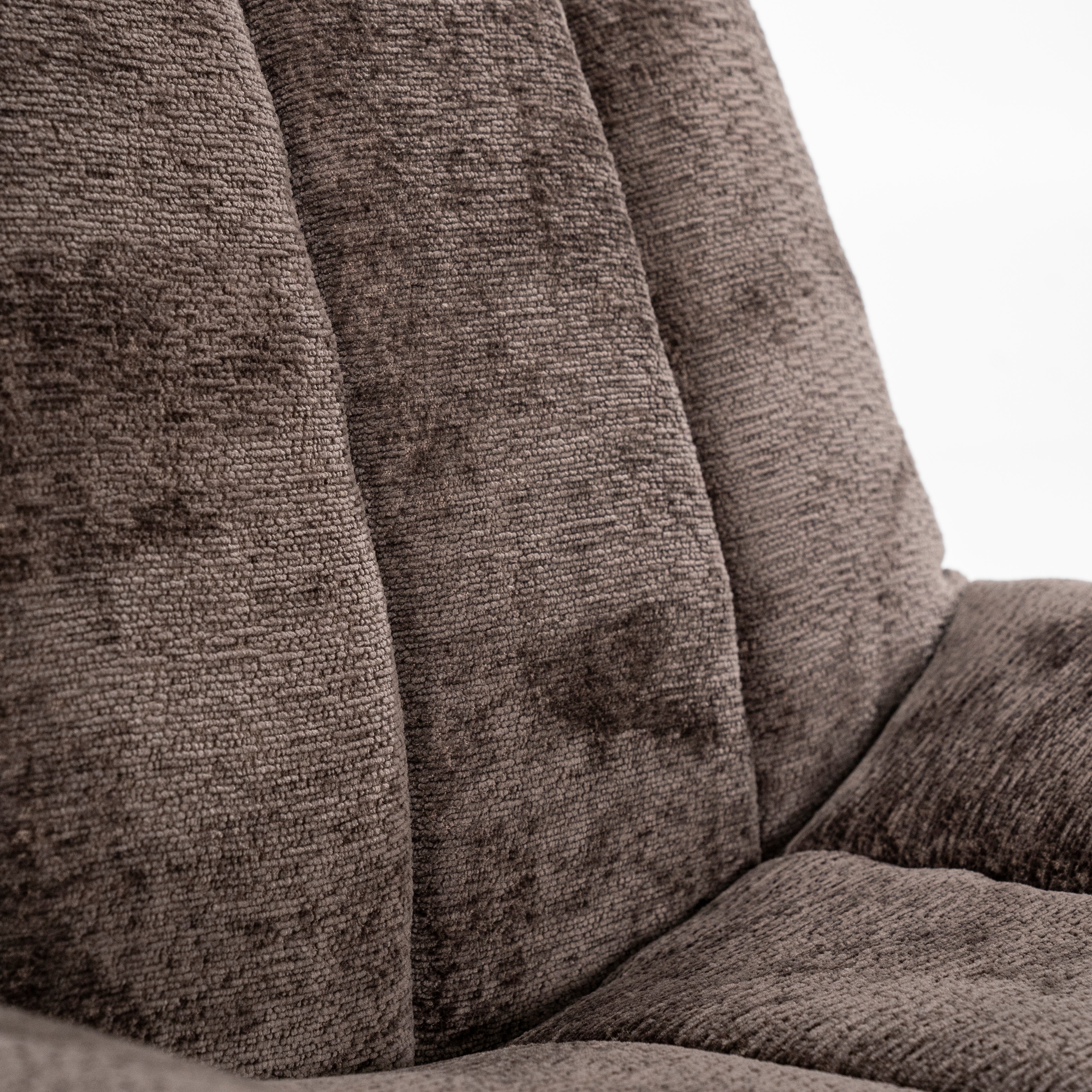 Kreslo FAUTEUIL DERBY hnedé