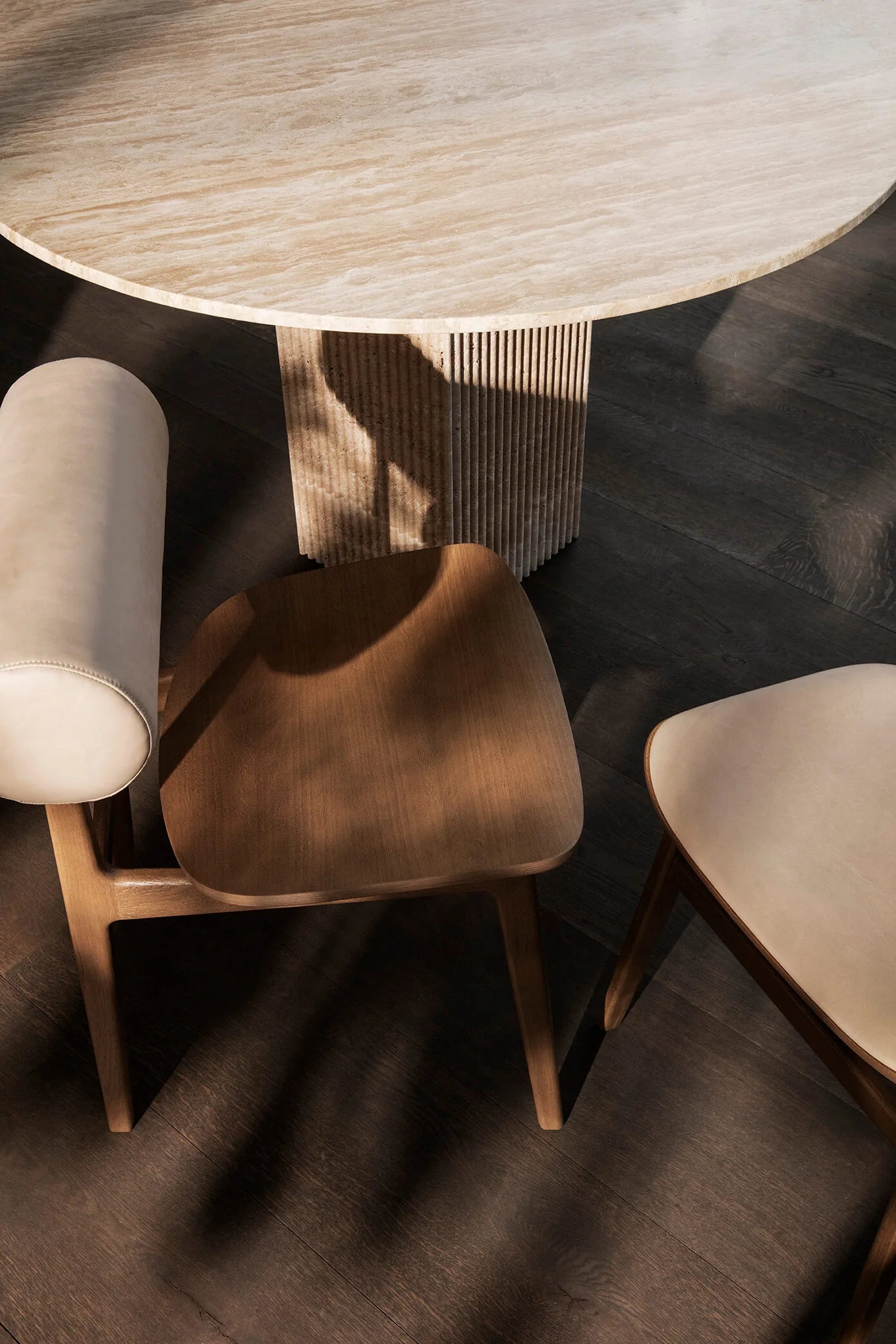 Stolička TOTEM z dubového dreva