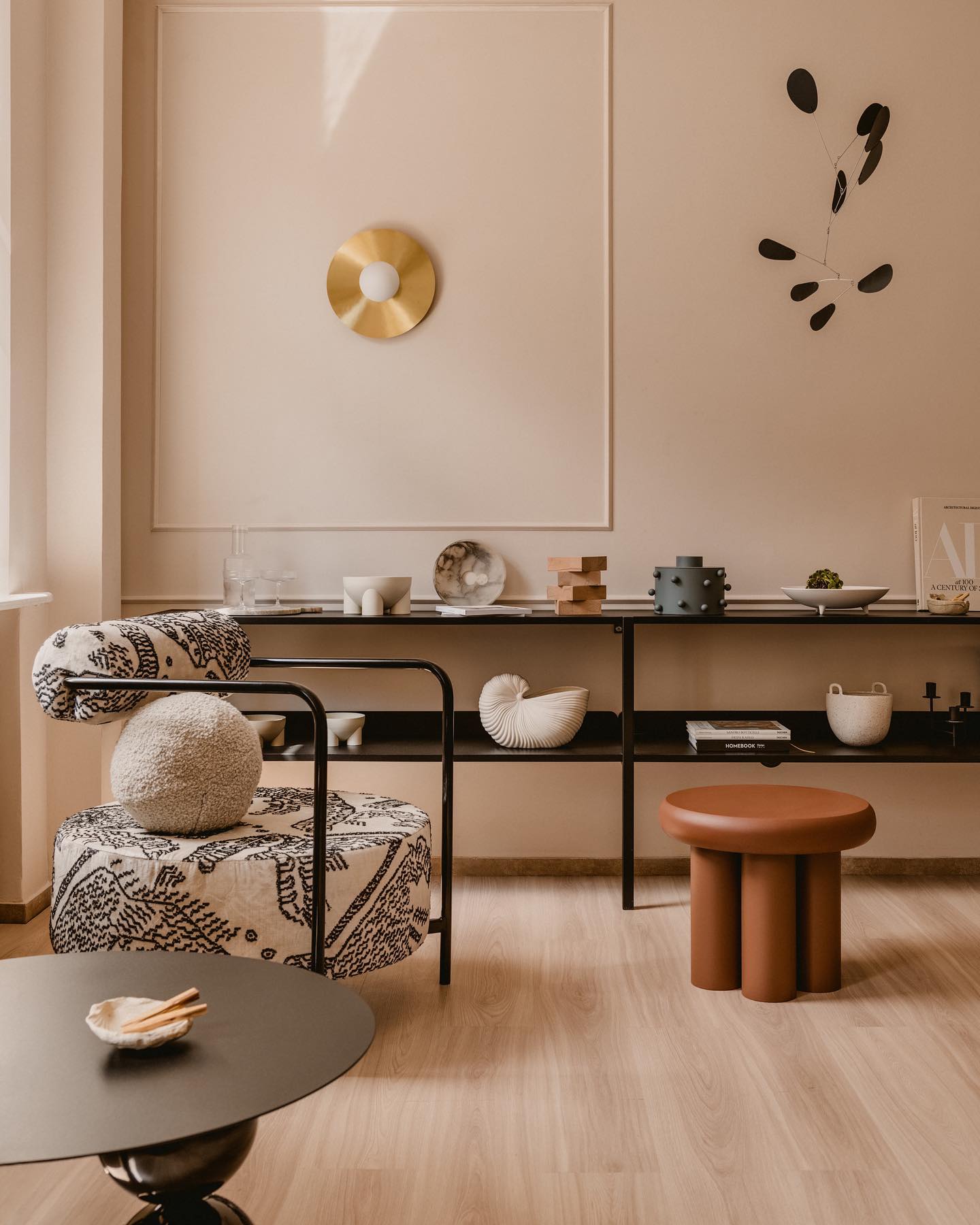 Fotel SAFFRON čalúnený