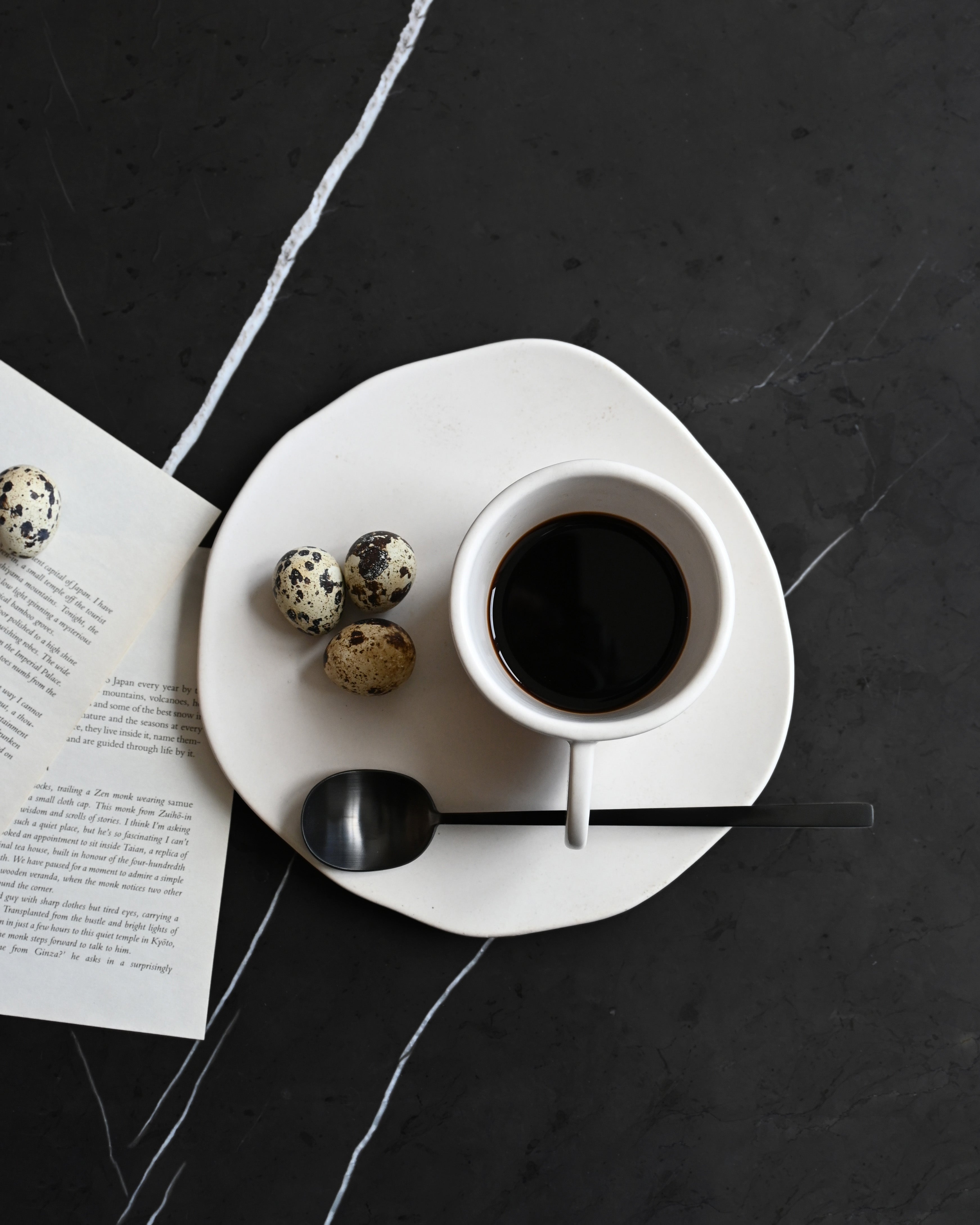 Sada hrnčekov NATIVE biela kamenina