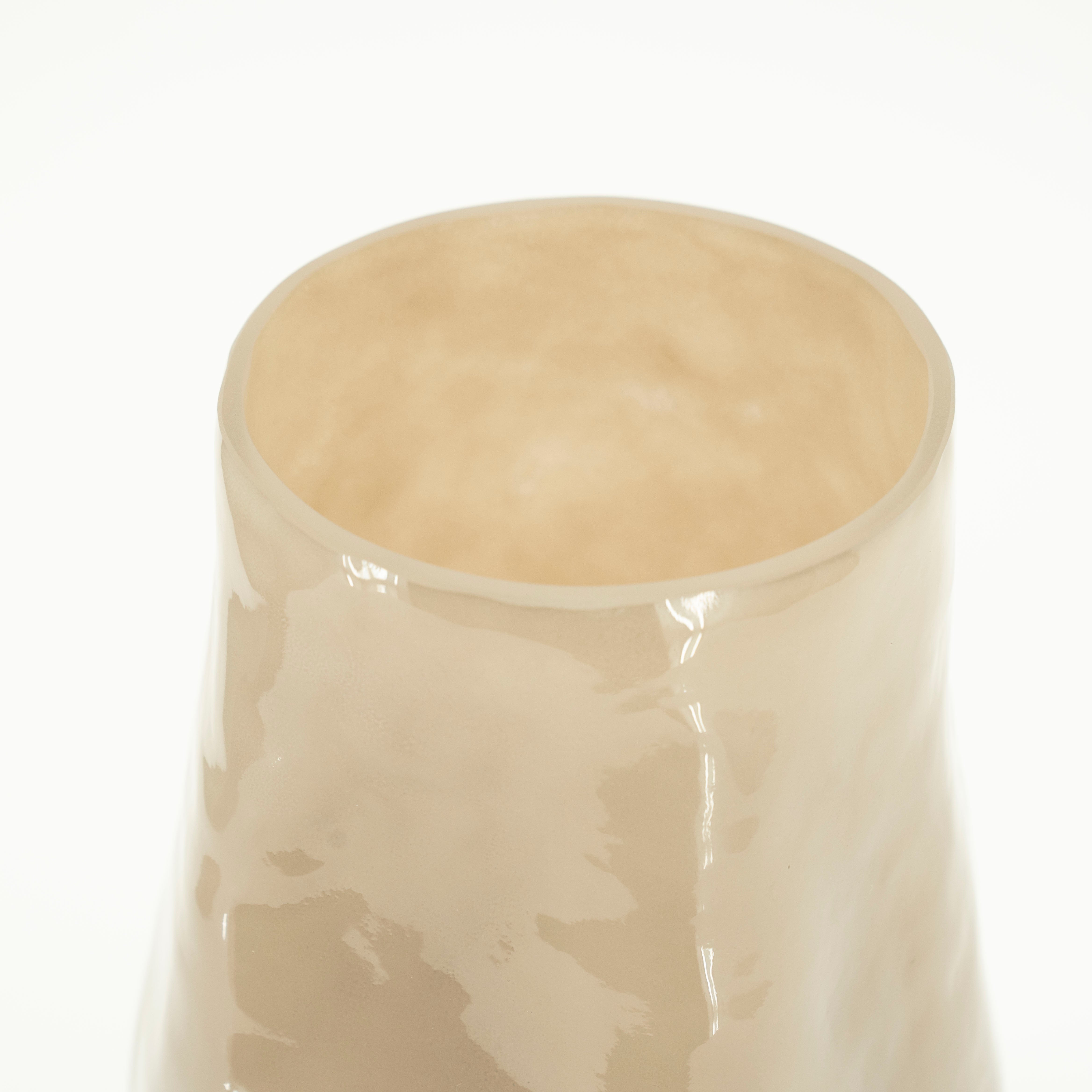 BOYNA taupe glass vase