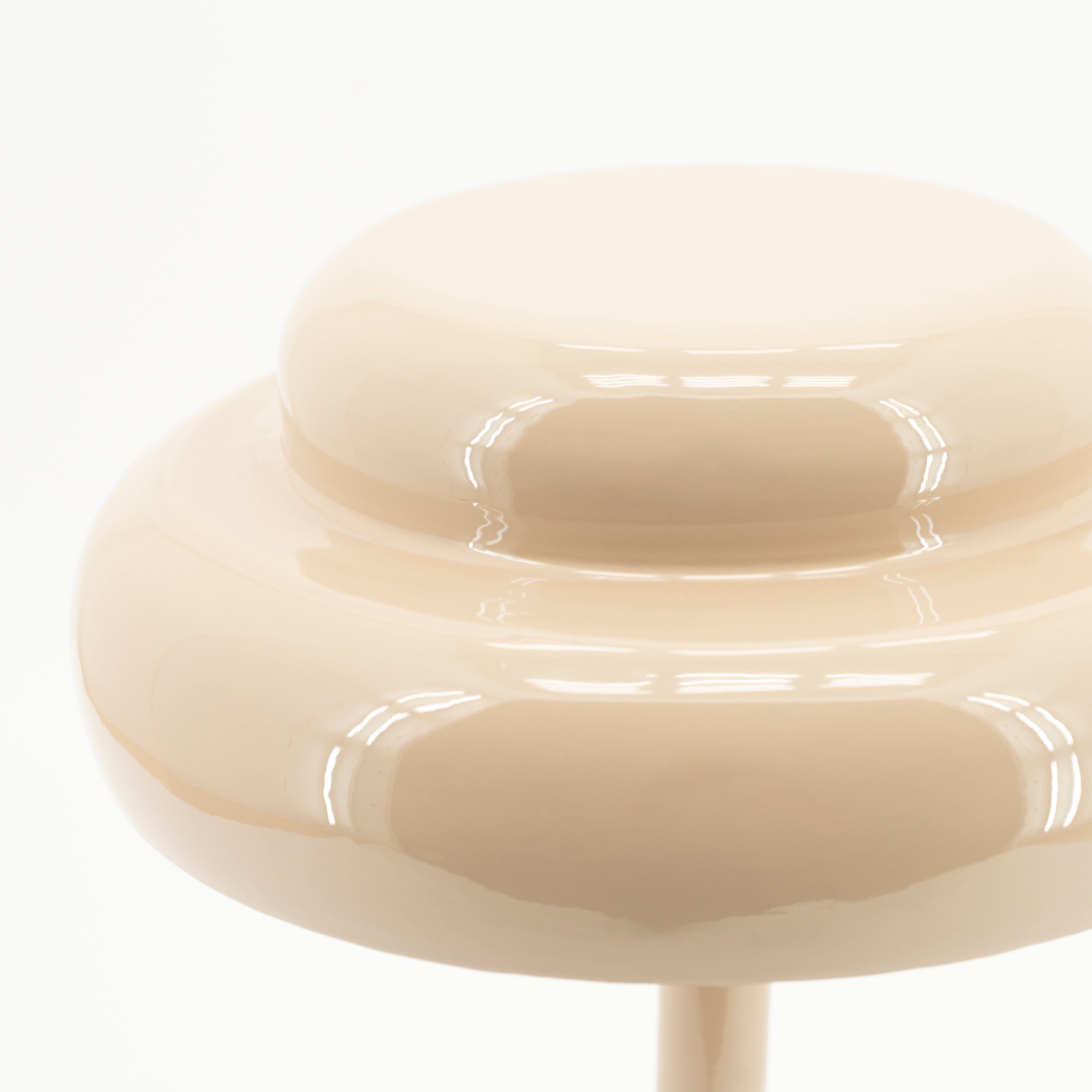 POMM Cream Table Lamp