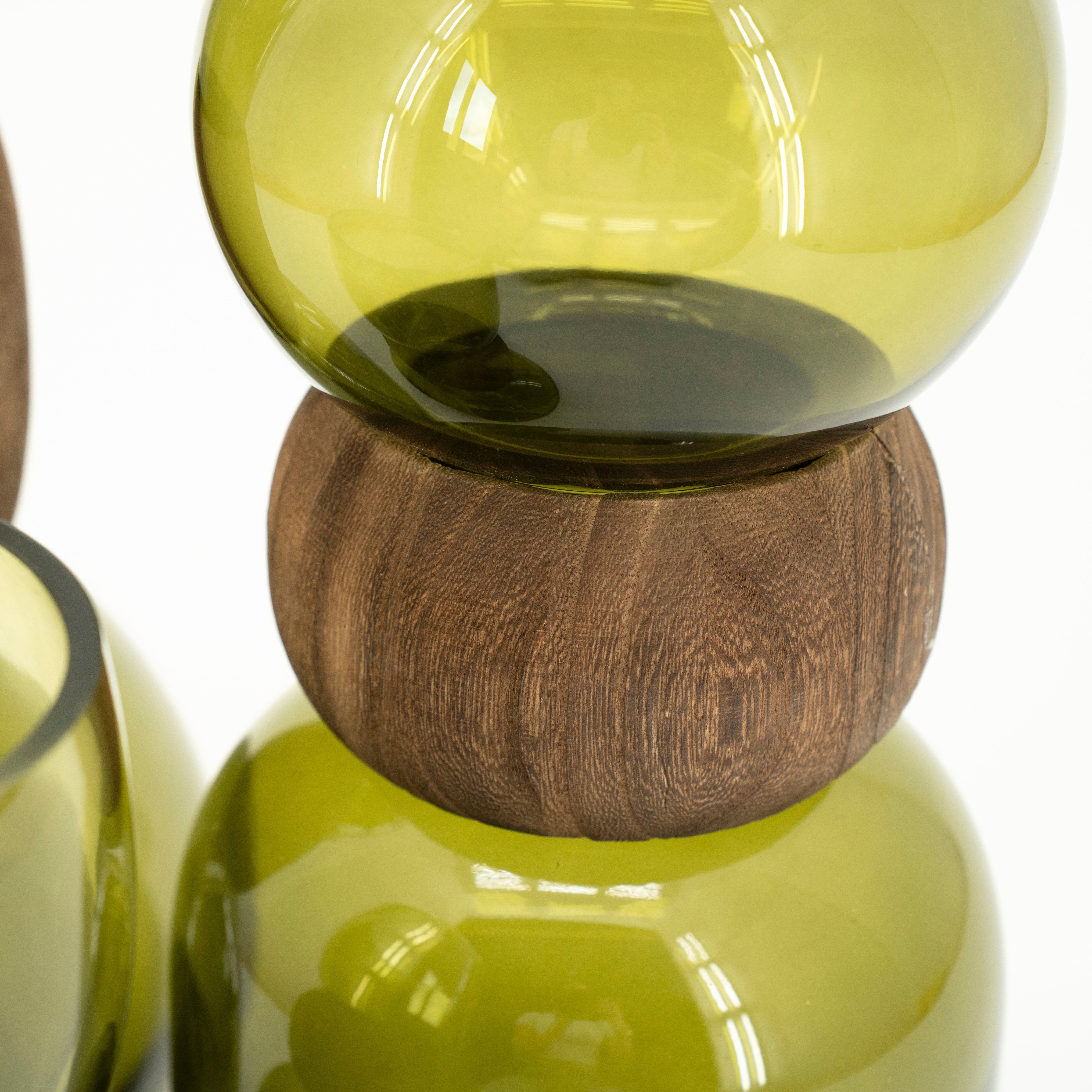 VERRA vase green glass with wood