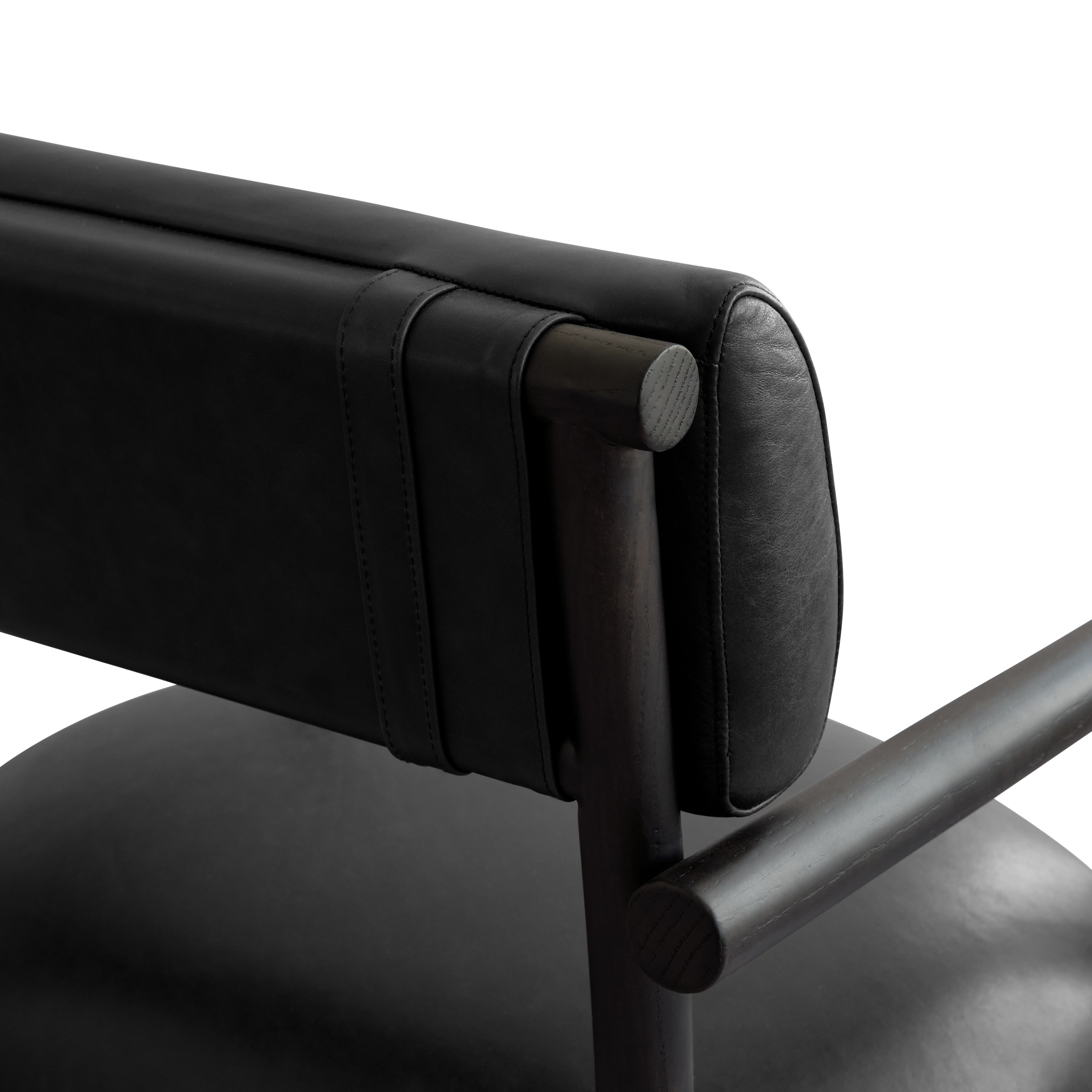 Fotel NAMA czarna skóra anilinowa