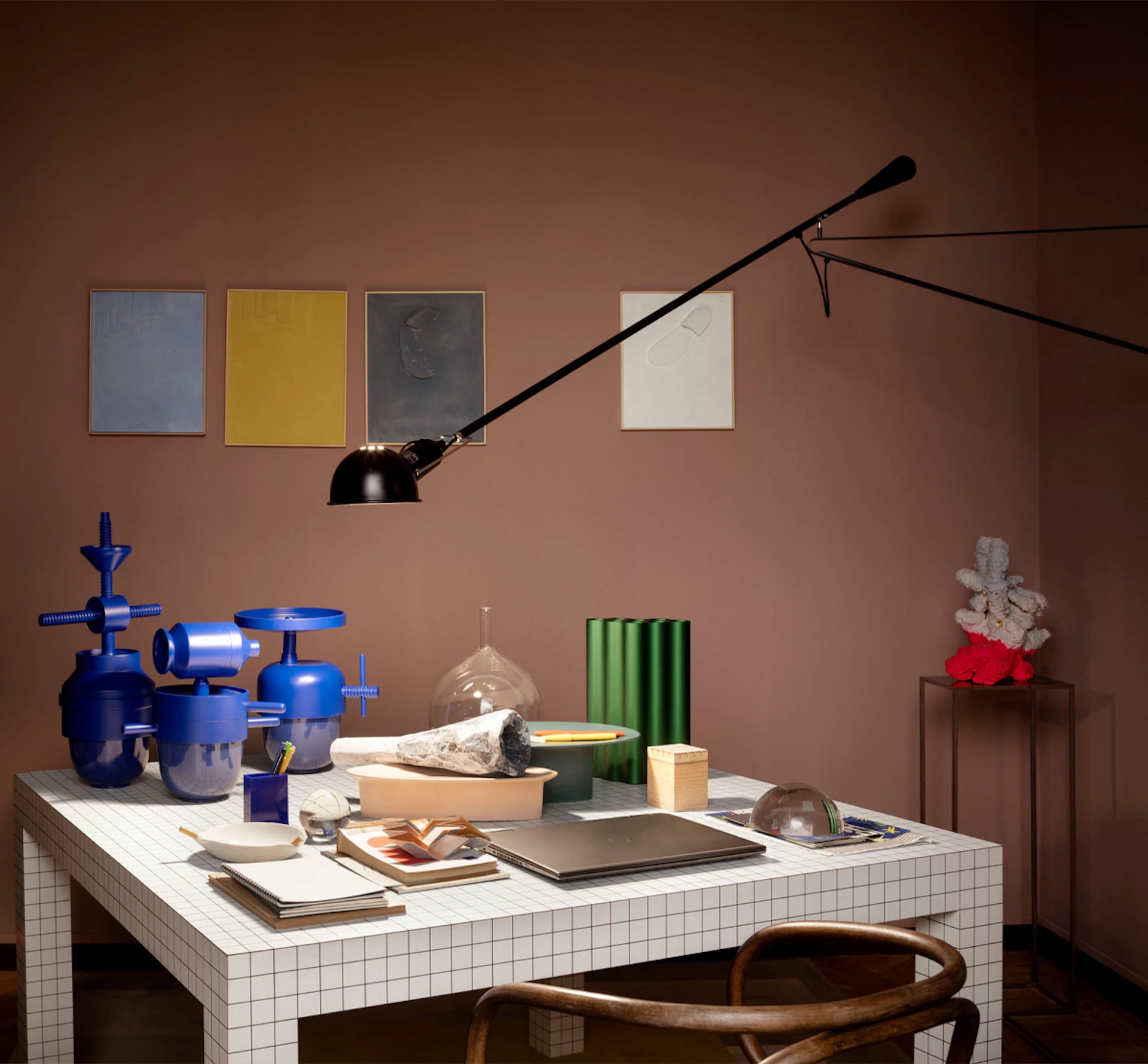 Lampa ścienna na wysięgniku 265 czarny