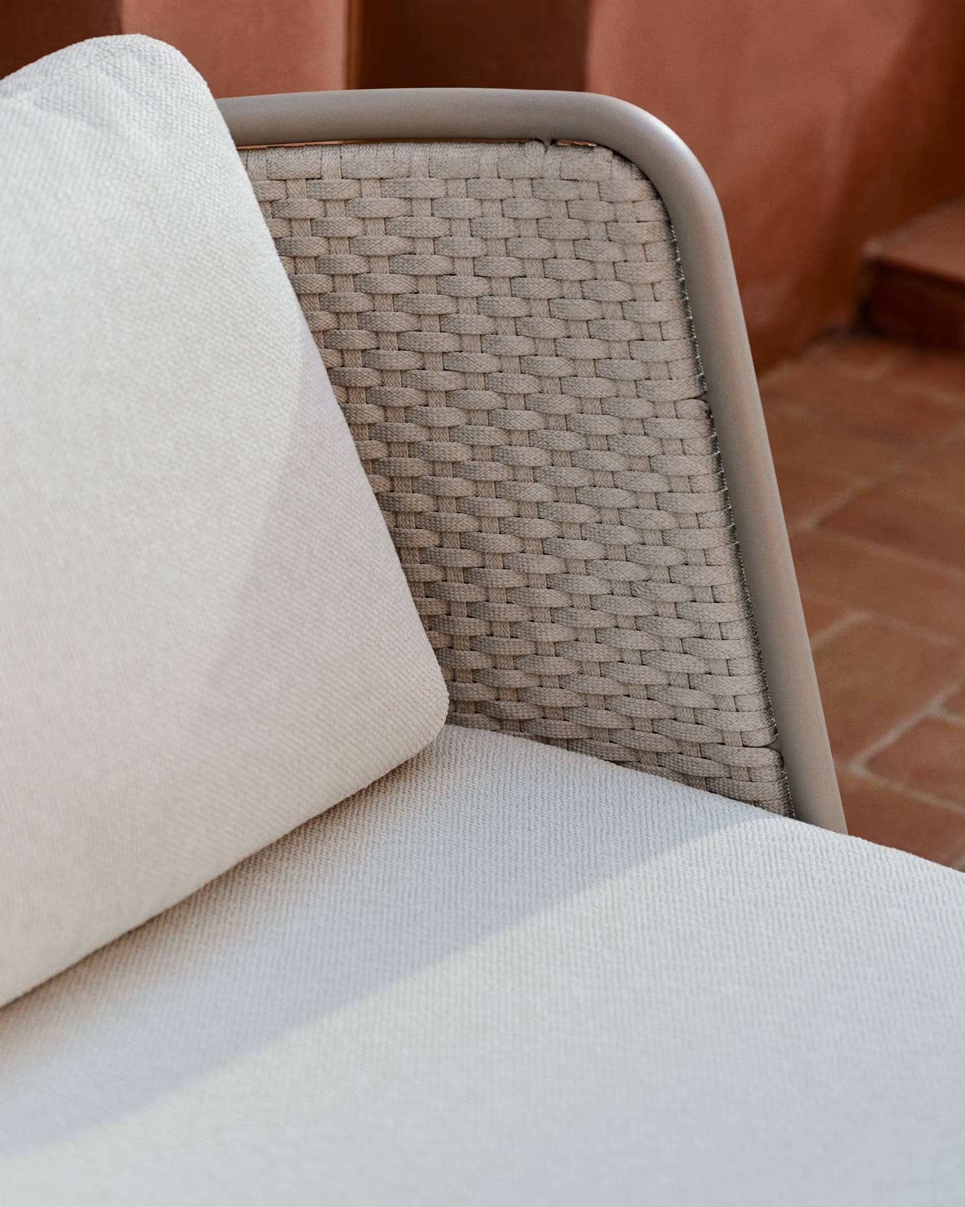 Sedalis beige garden armchair
