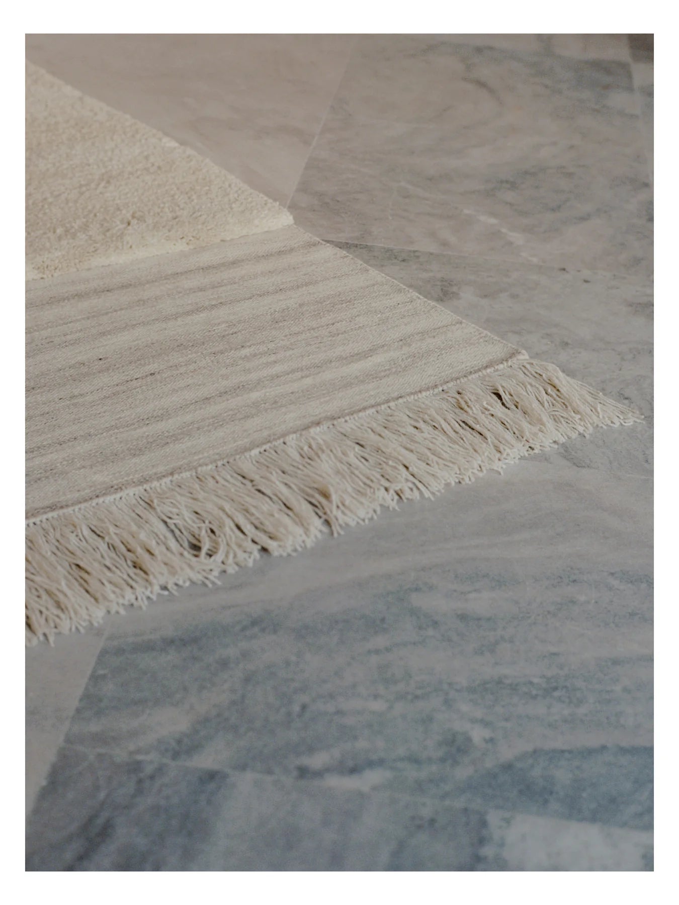 Koberec ETERNAL EYE - PRÍRODNÝ béžový s dlhým vlasom