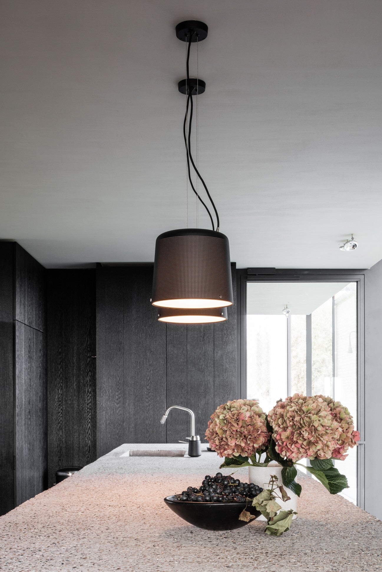 Hanging Lamp 526 Black Metal