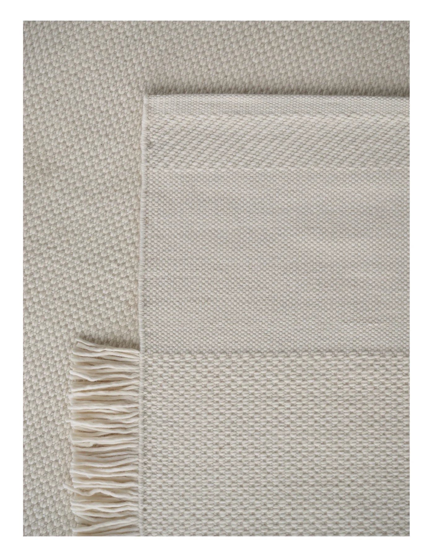 SILENT PATCH Rug Broken White