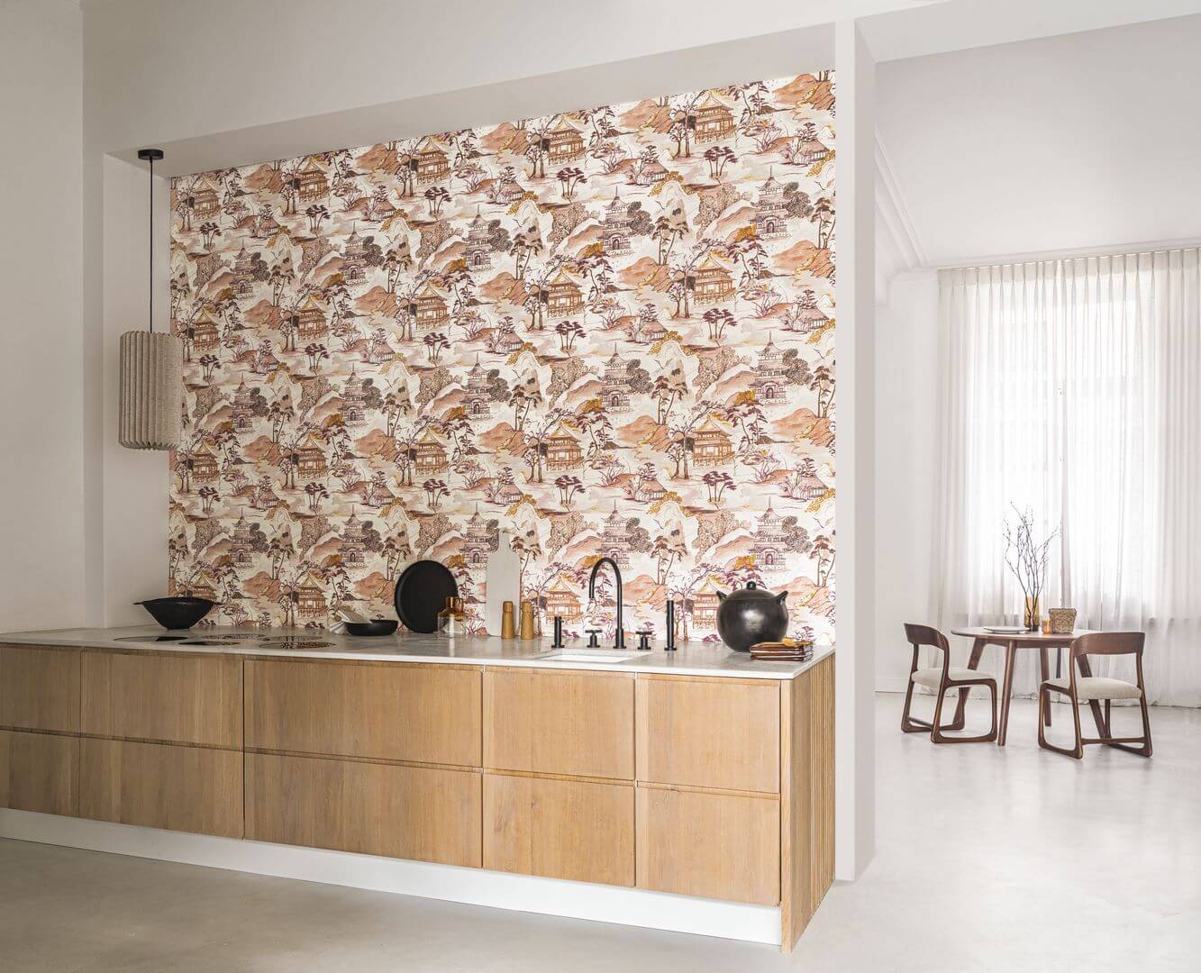 Tapeta so štruktúrou s orientálnou krajinou NARA - BLANC/MORDORE biela s hnedou