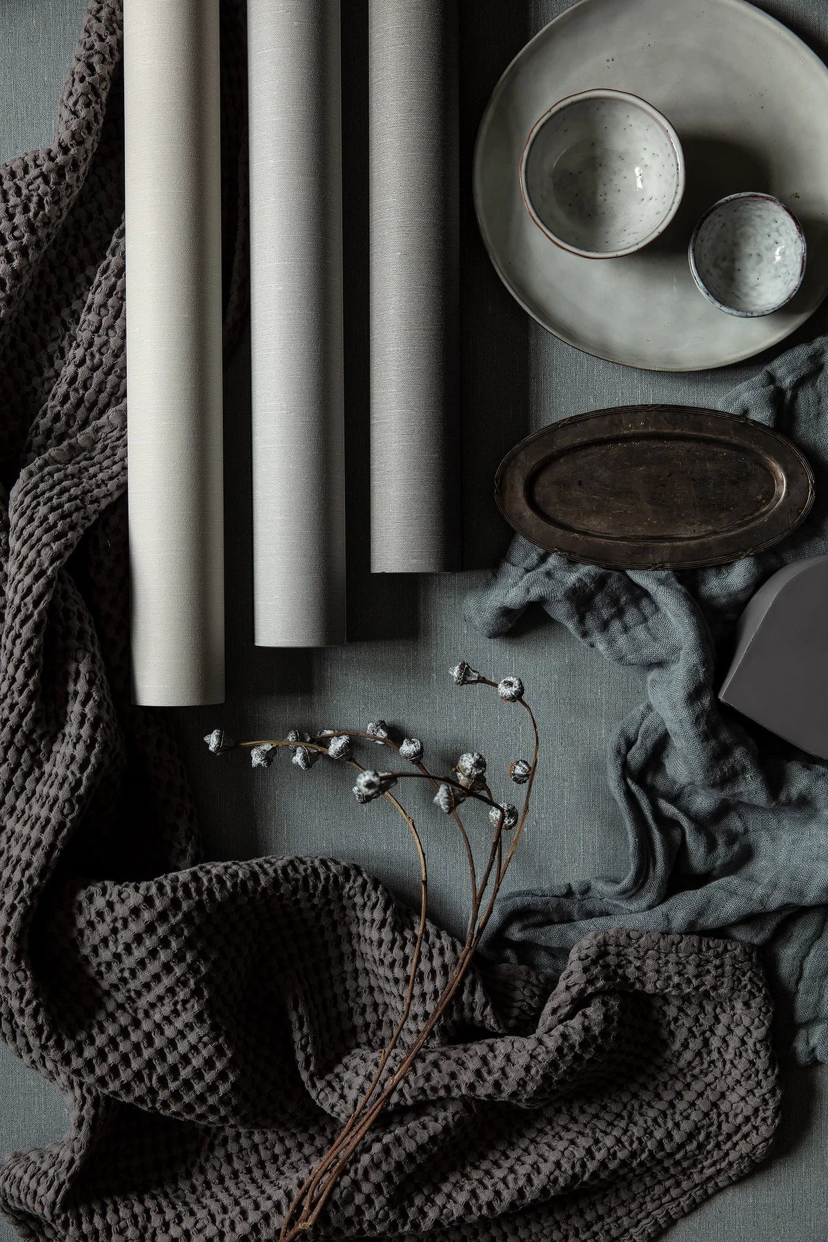 Štruktúrna tapeta napodobňujúca ľan LINEN - ŠVÉDSKA ŠEDÁ