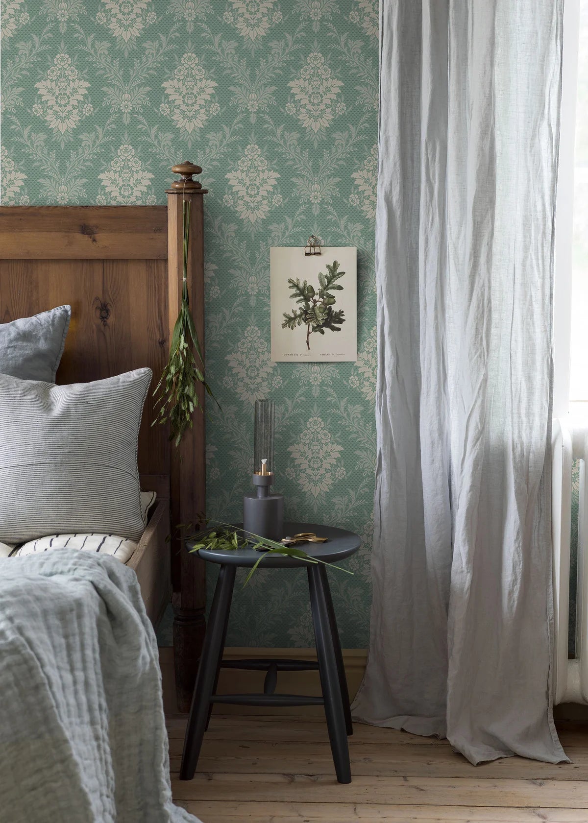 Tapeta z flizelínu s rastlinným vzorom SOFIA zelená s tmavobéžovou